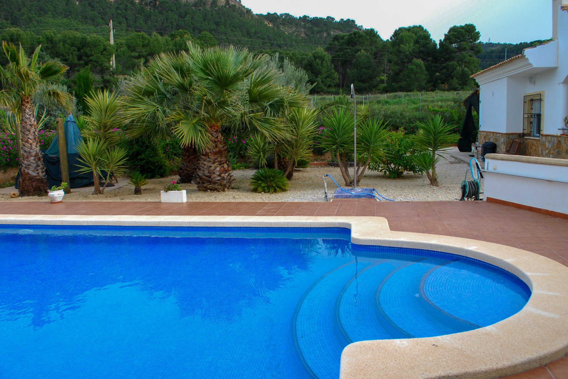 Revente - Villa -
Pliego - Inland