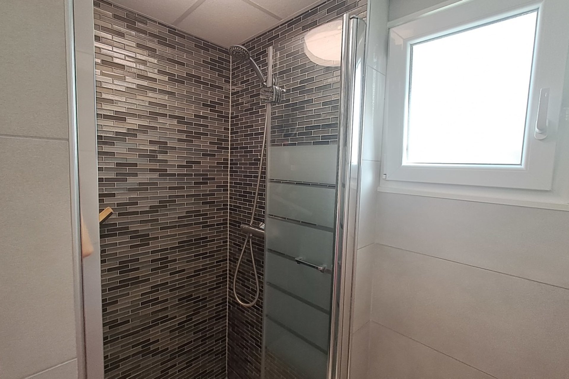 Revente - Villa -
Punta Prima - Costa Blanca