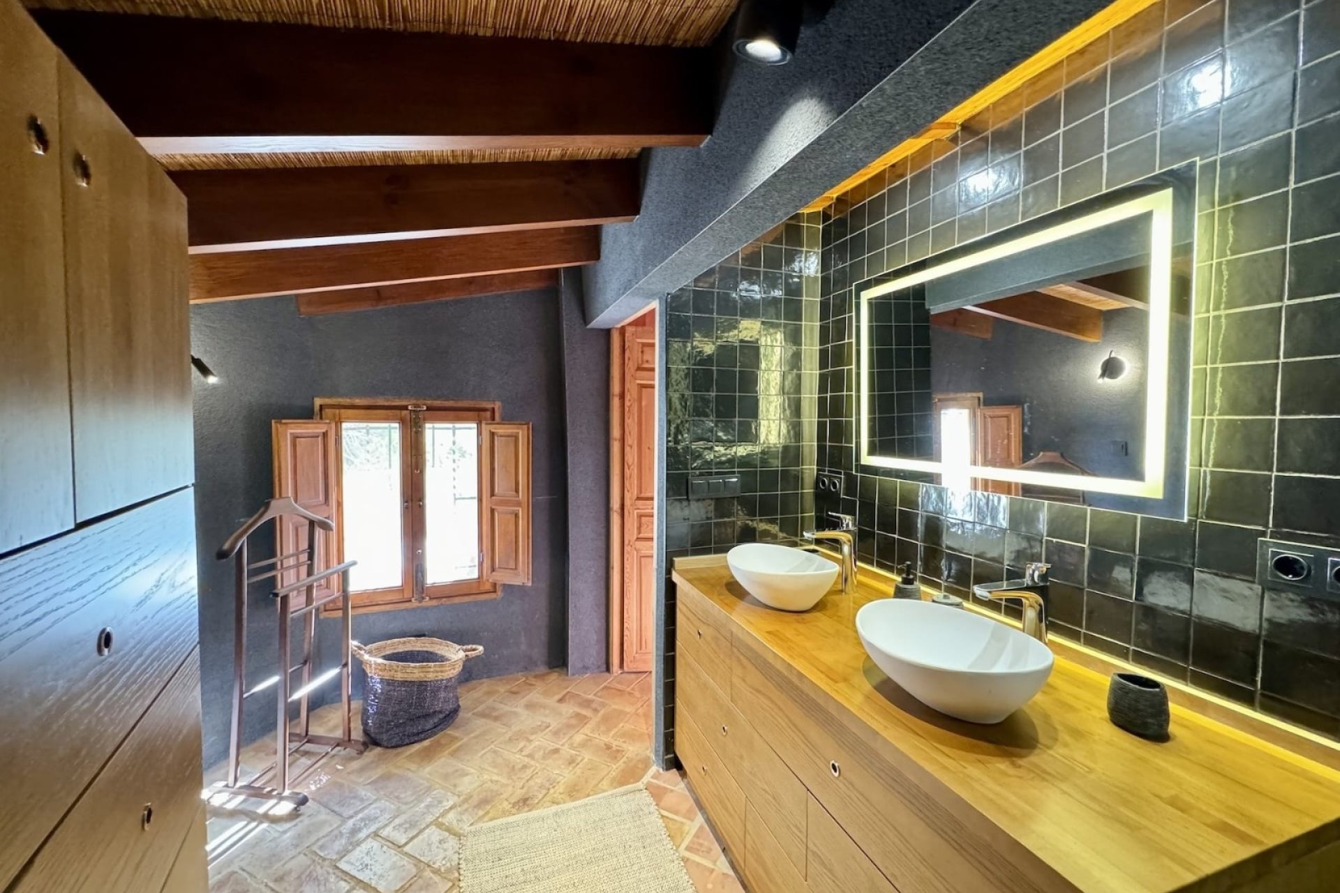 Revente - Villa -
Relleu - Inland