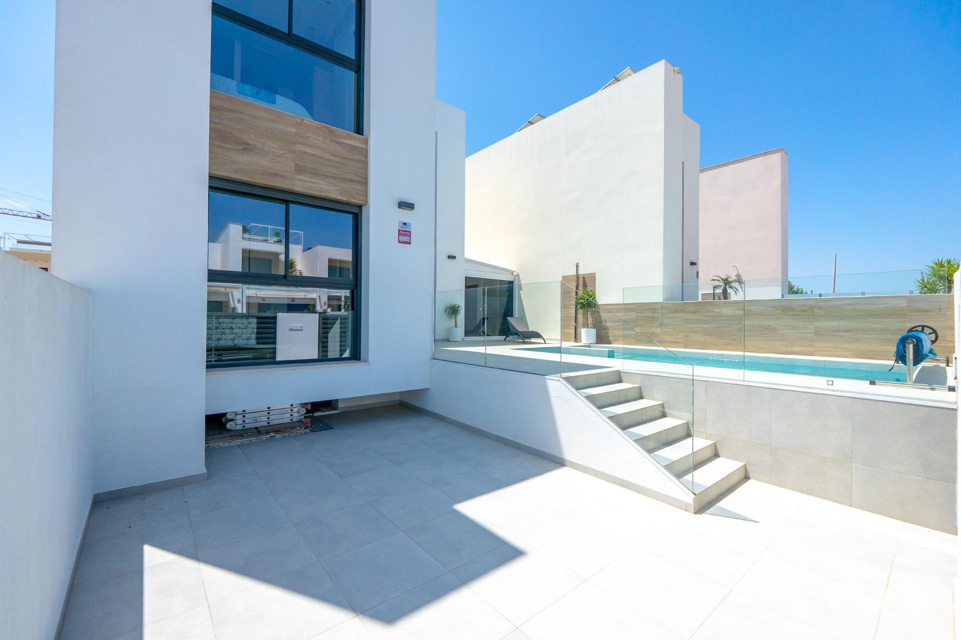 Revente - Villa -
Rojales - Benimar