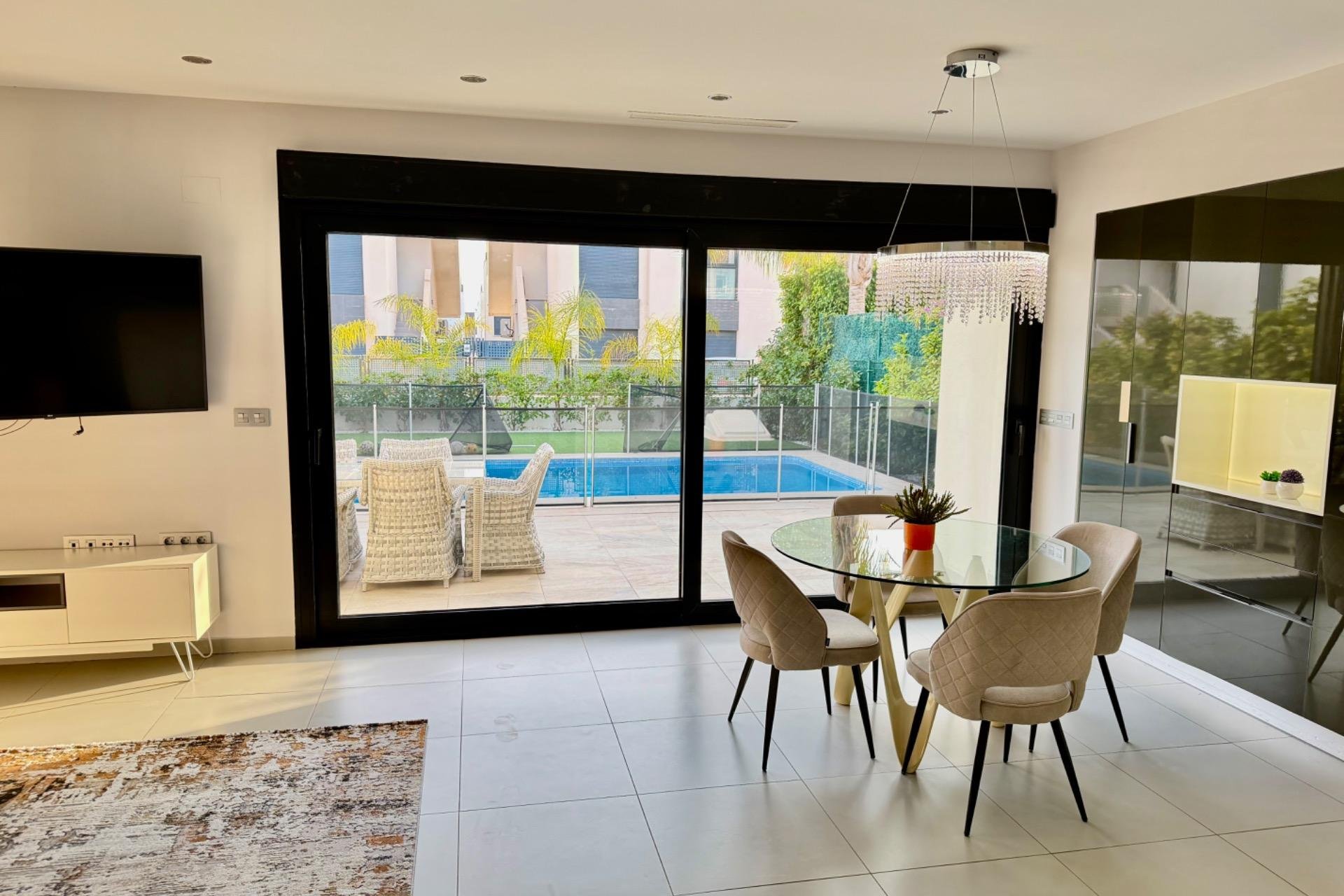 Revente - Villa -
Rojales - Cuidad Quesada