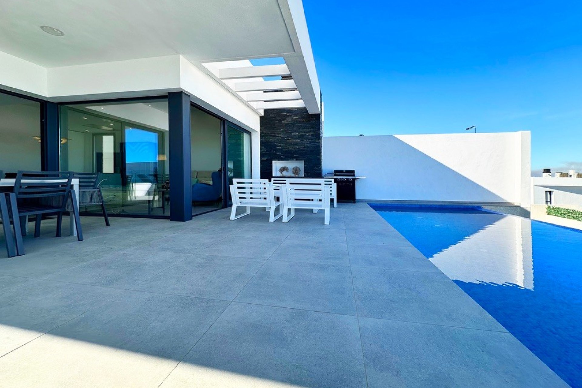 Revente - Villa -
Rojales - Inland