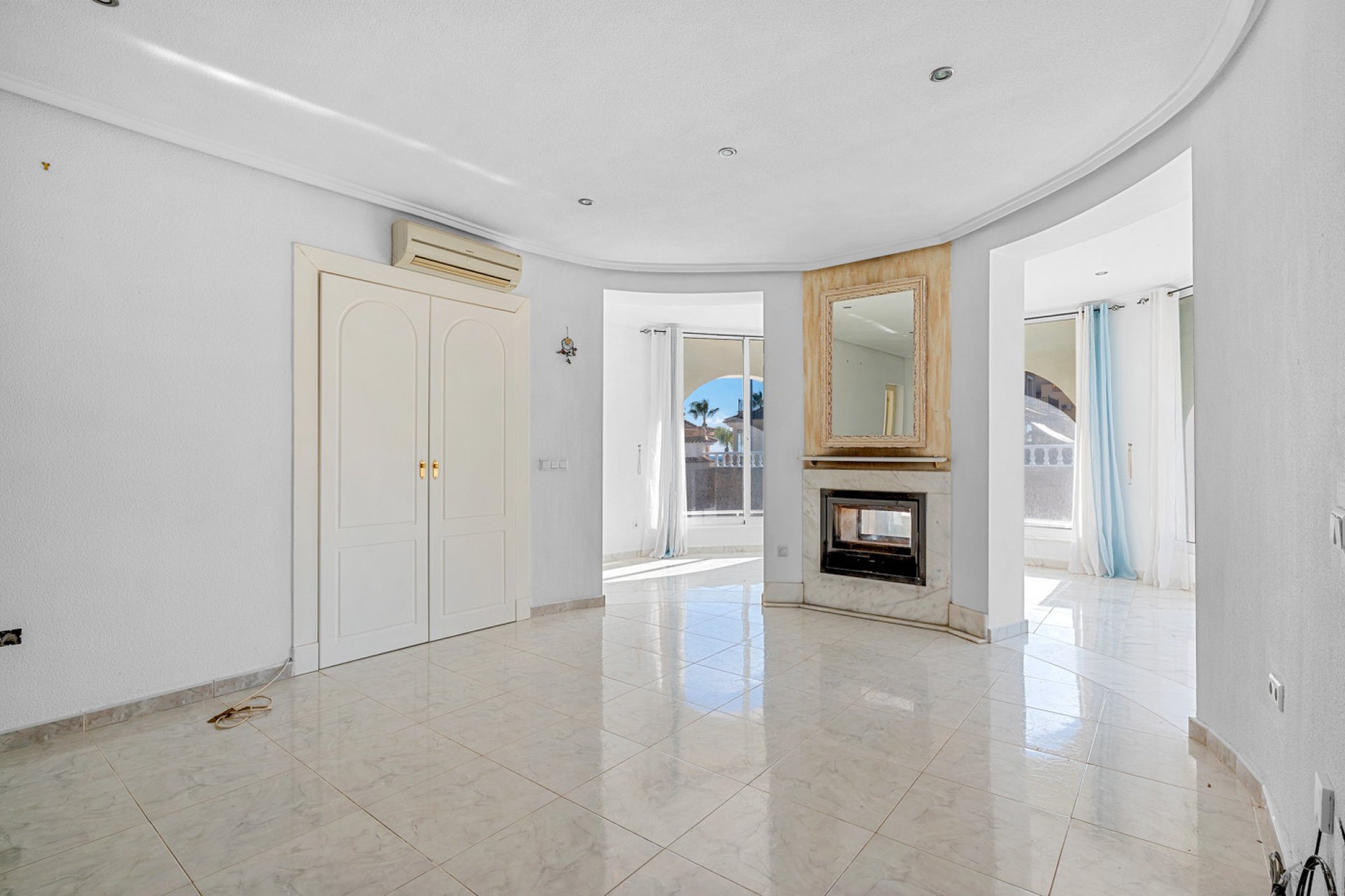 Revente - Villa -
Rojales - Inland