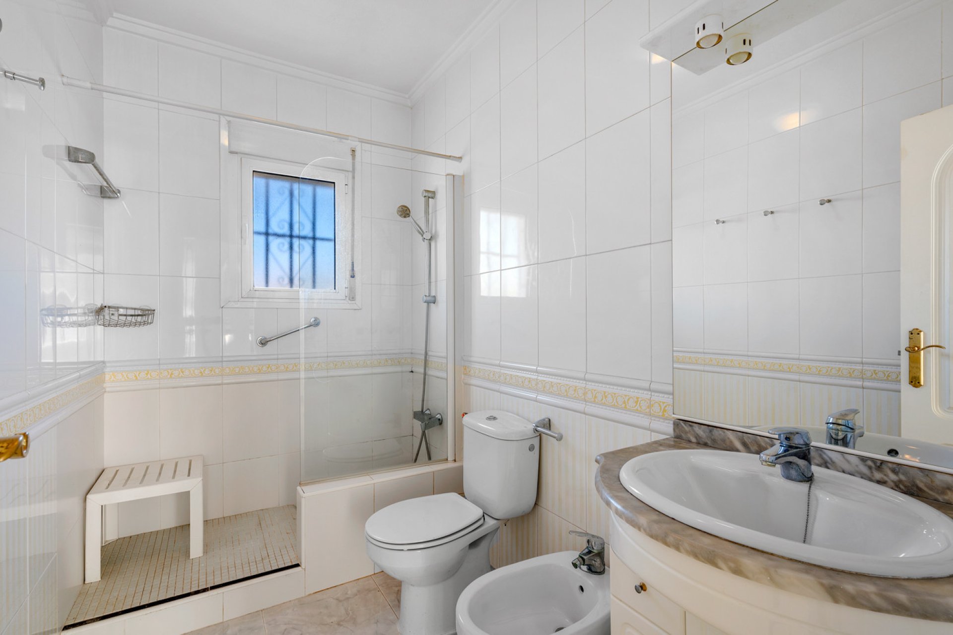 Revente - Villa -
Rojales - Inland