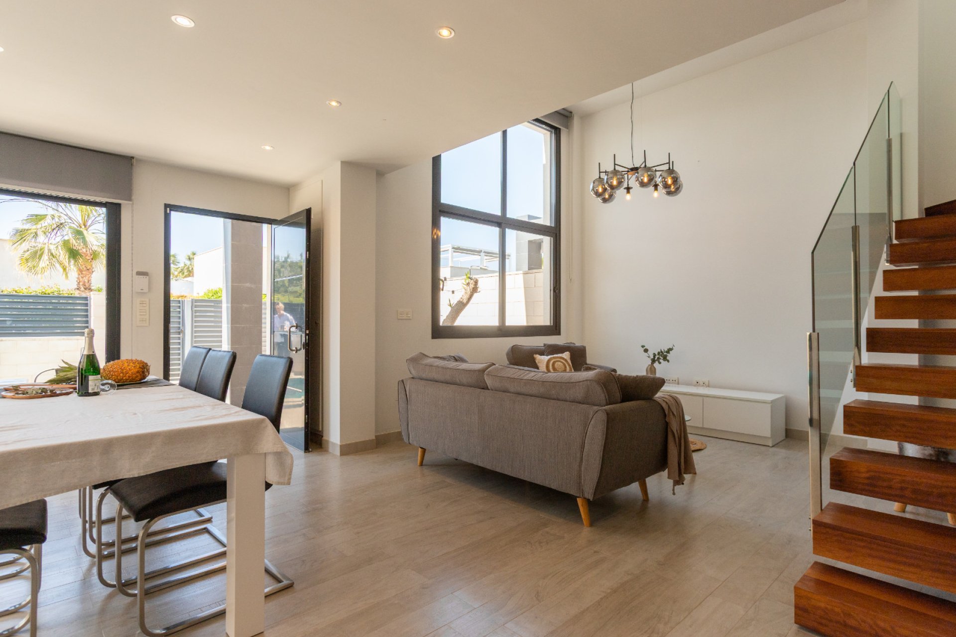 Revente - Villa -
Rojales - Inland