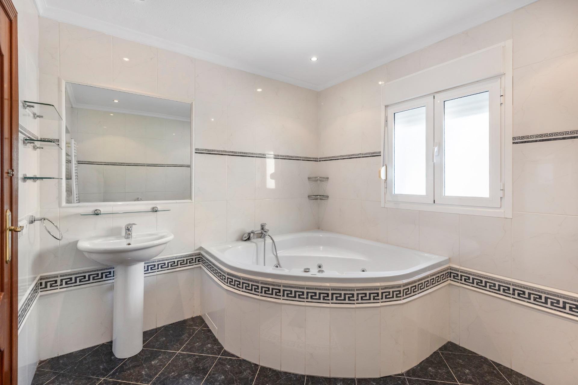 Revente - Villa -
Rojales - Pueblo Bravo