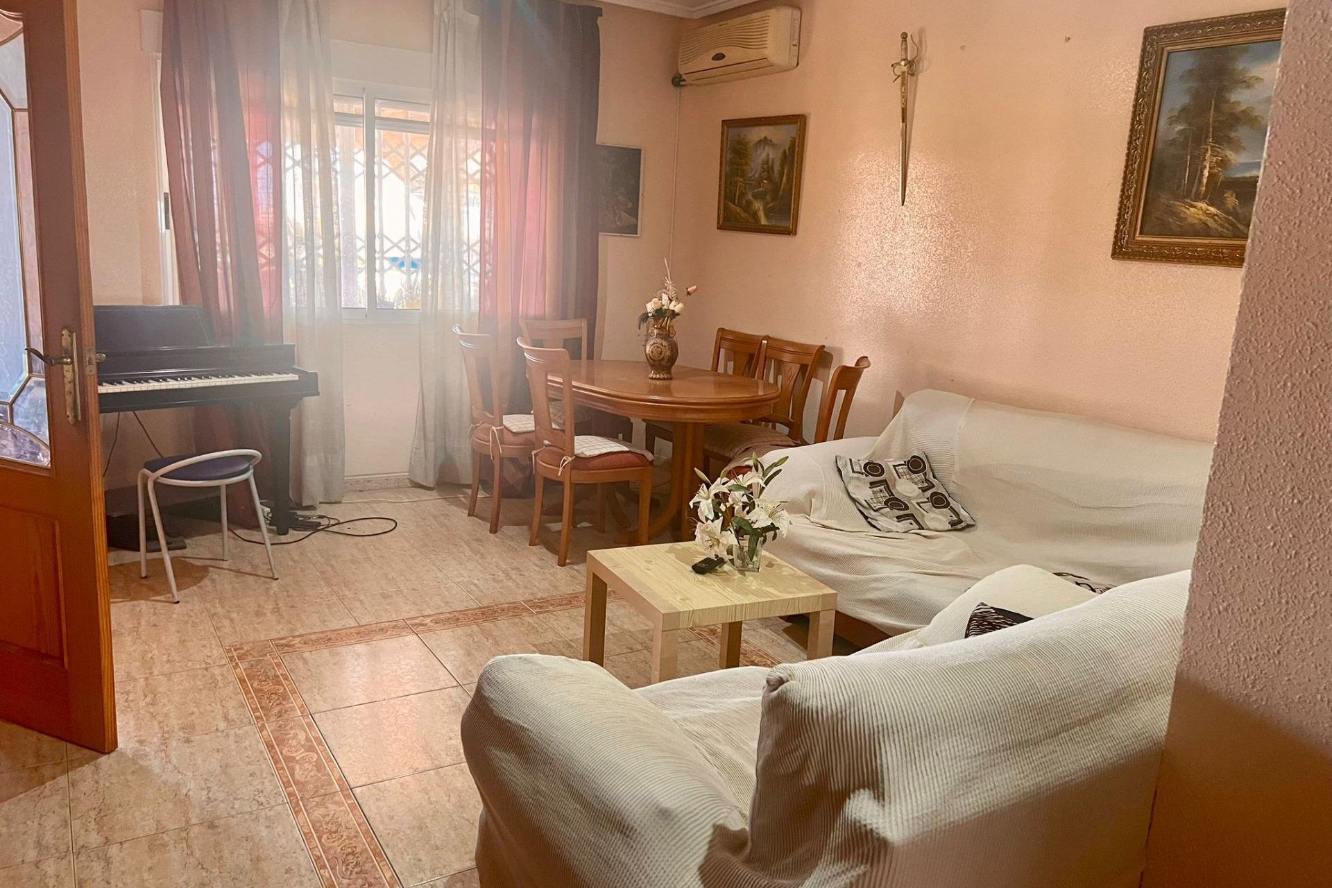Revente - Villa -
Rojales