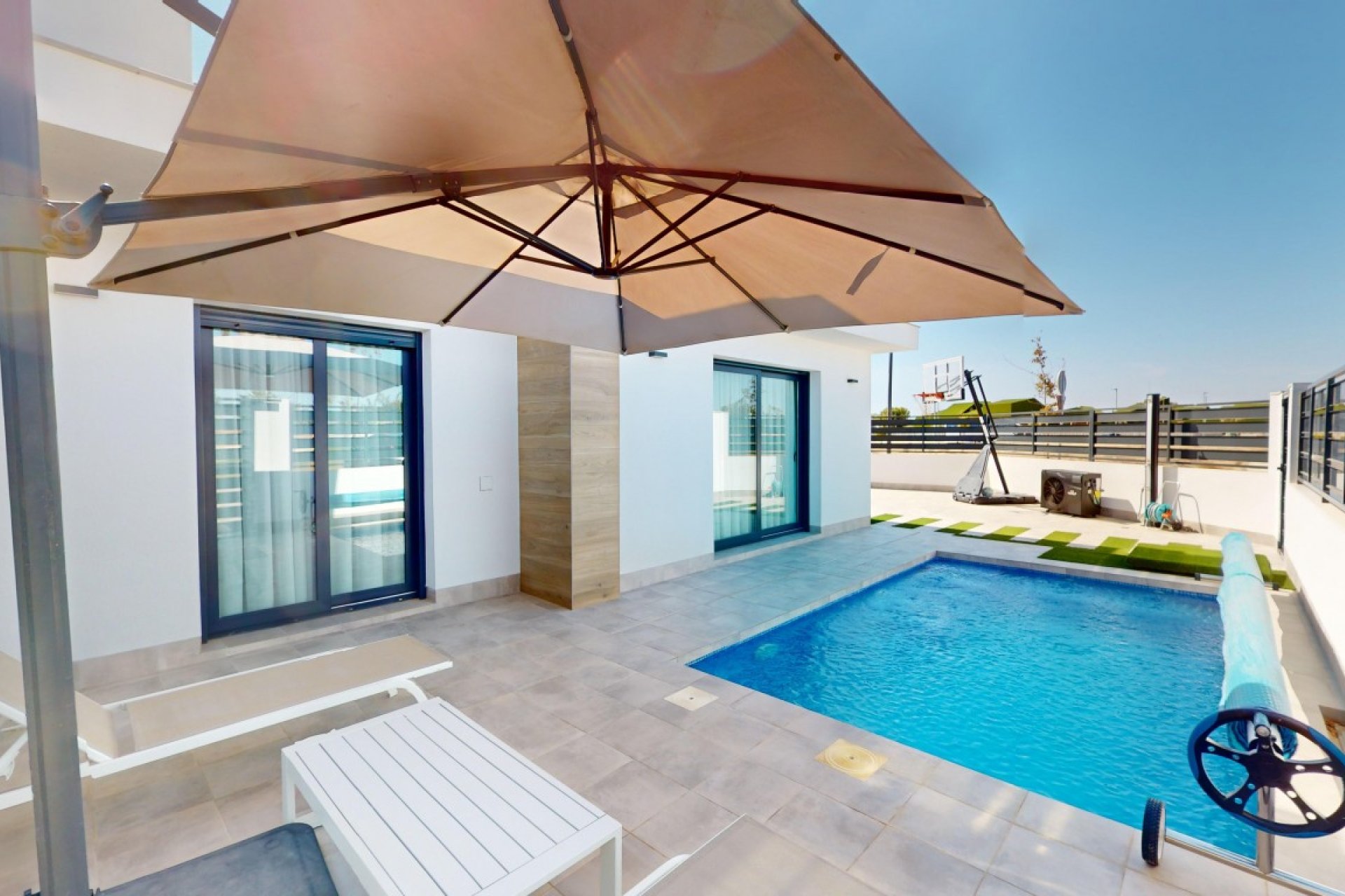 Revente - Villa -
Roldan - Inland