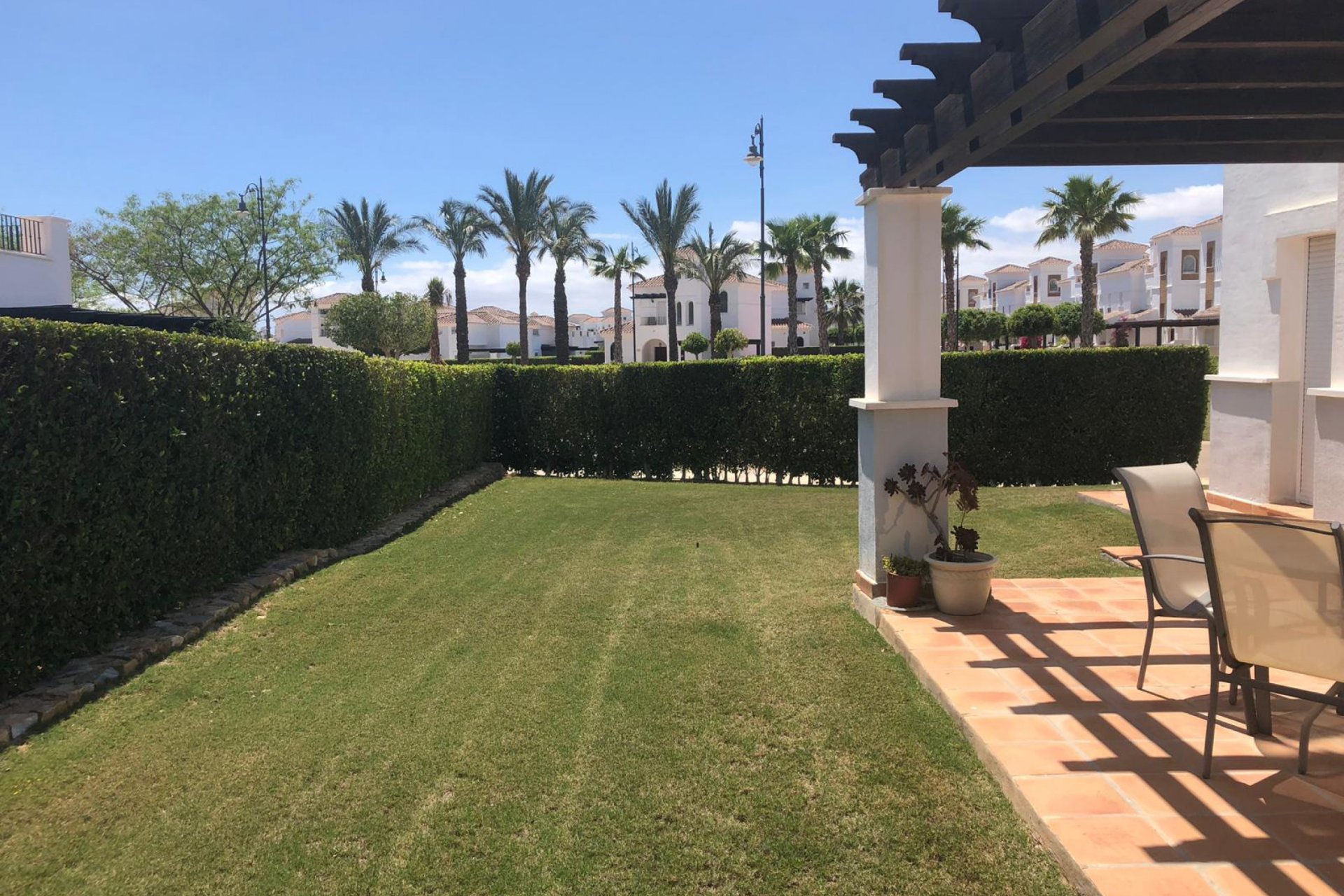 Revente - Villa -
Roldan - Inland