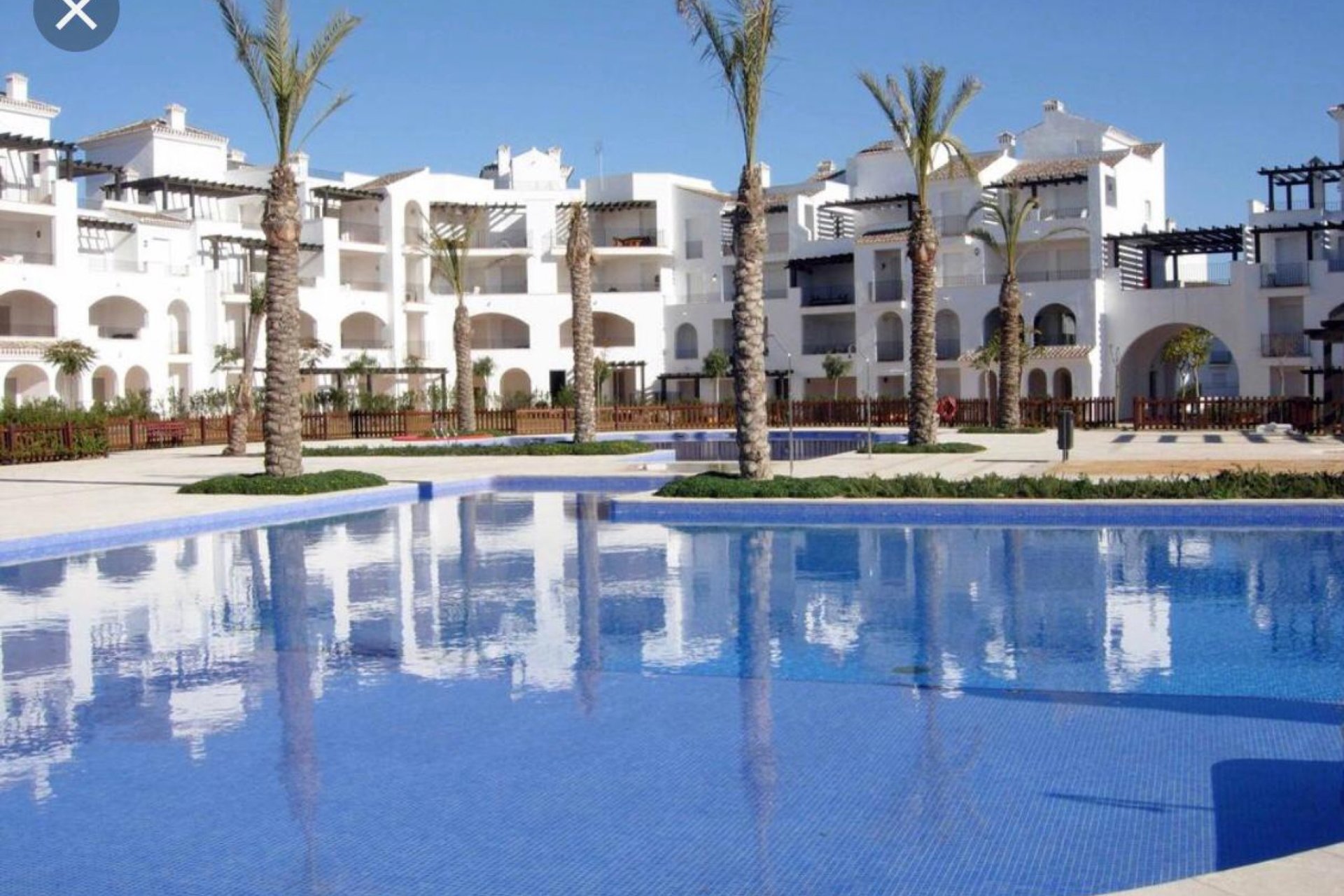 Revente - Villa -
Roldan - Inland