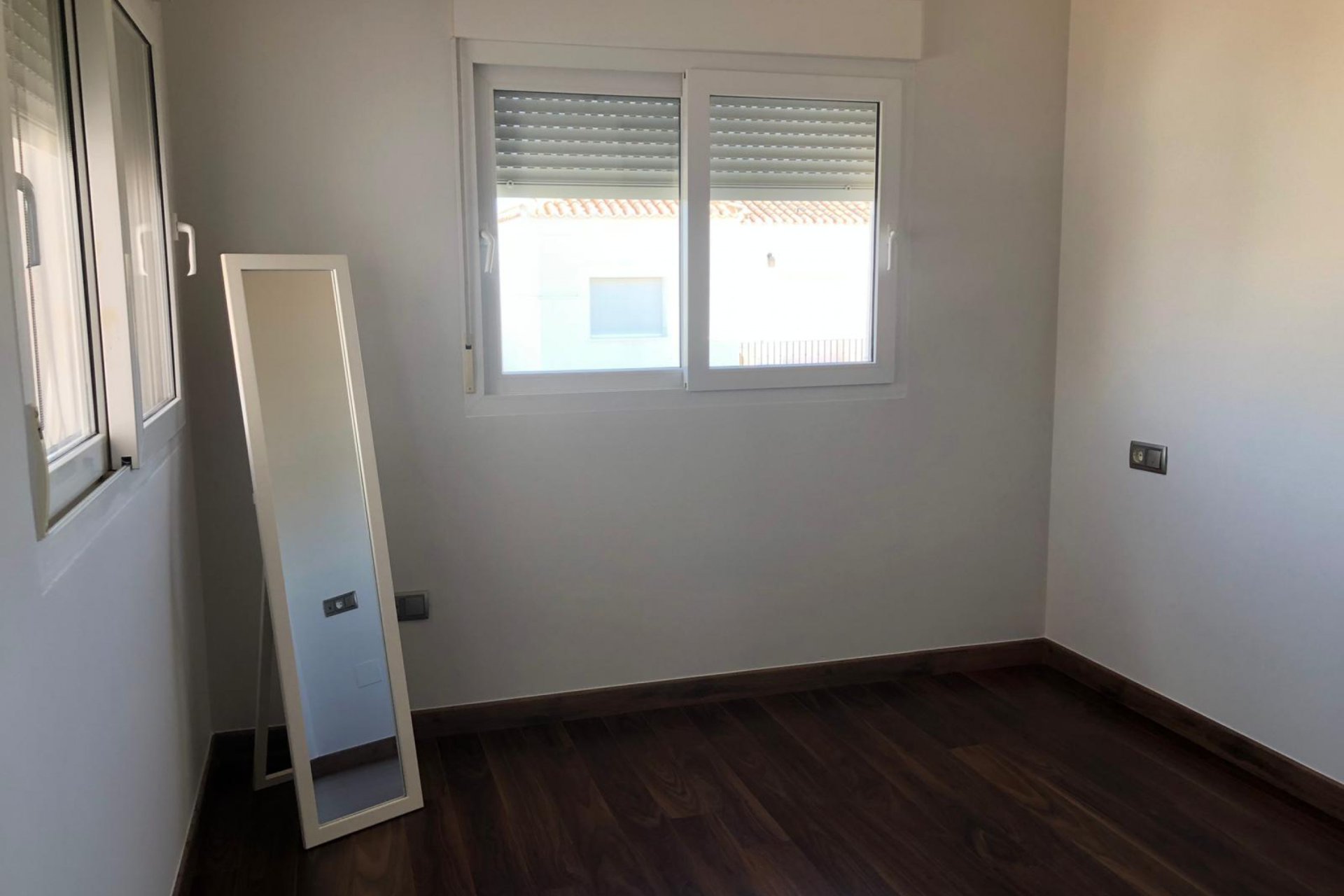 Revente - Villa -
Roldan - Inland