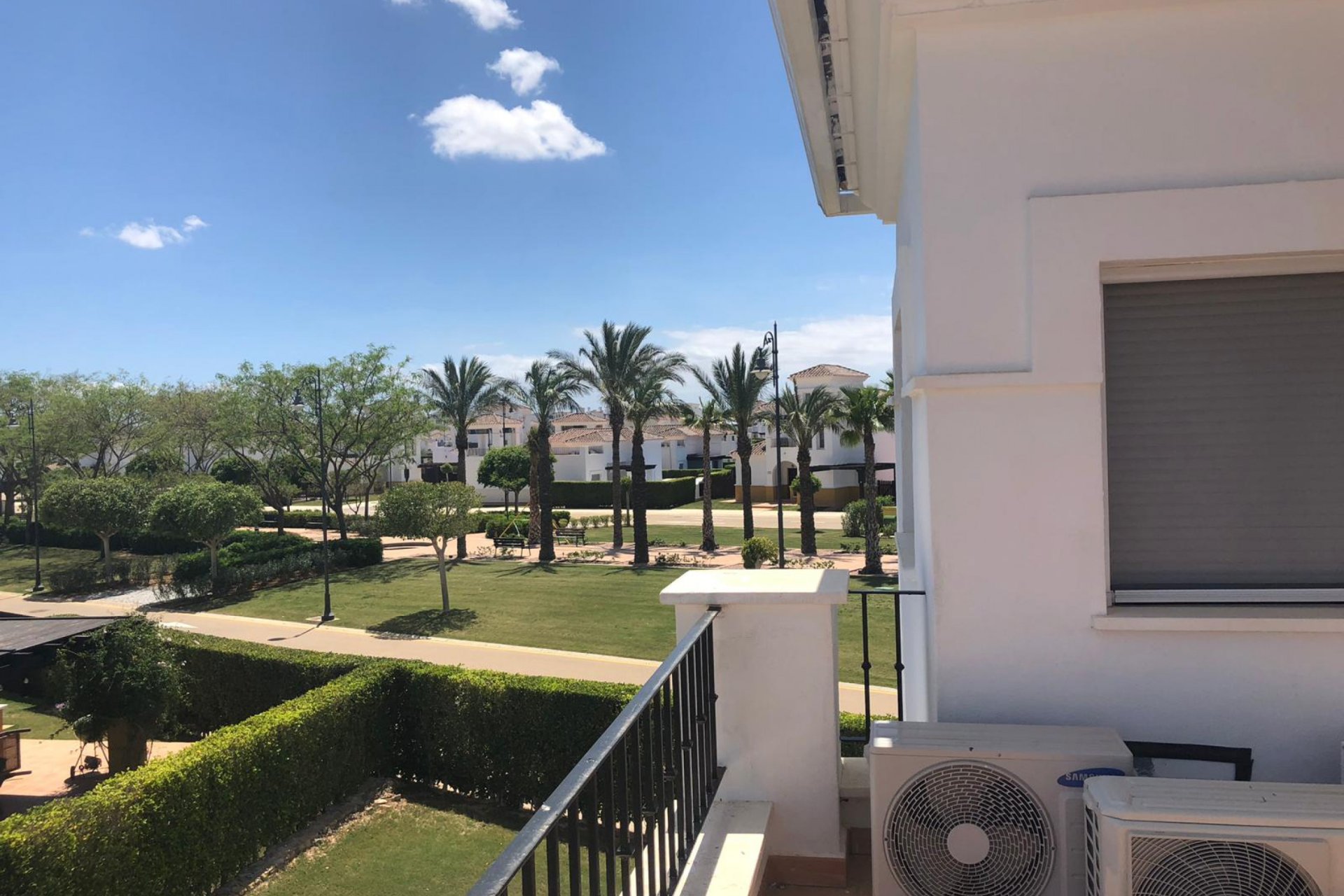 Revente - Villa -
Roldan - Inland