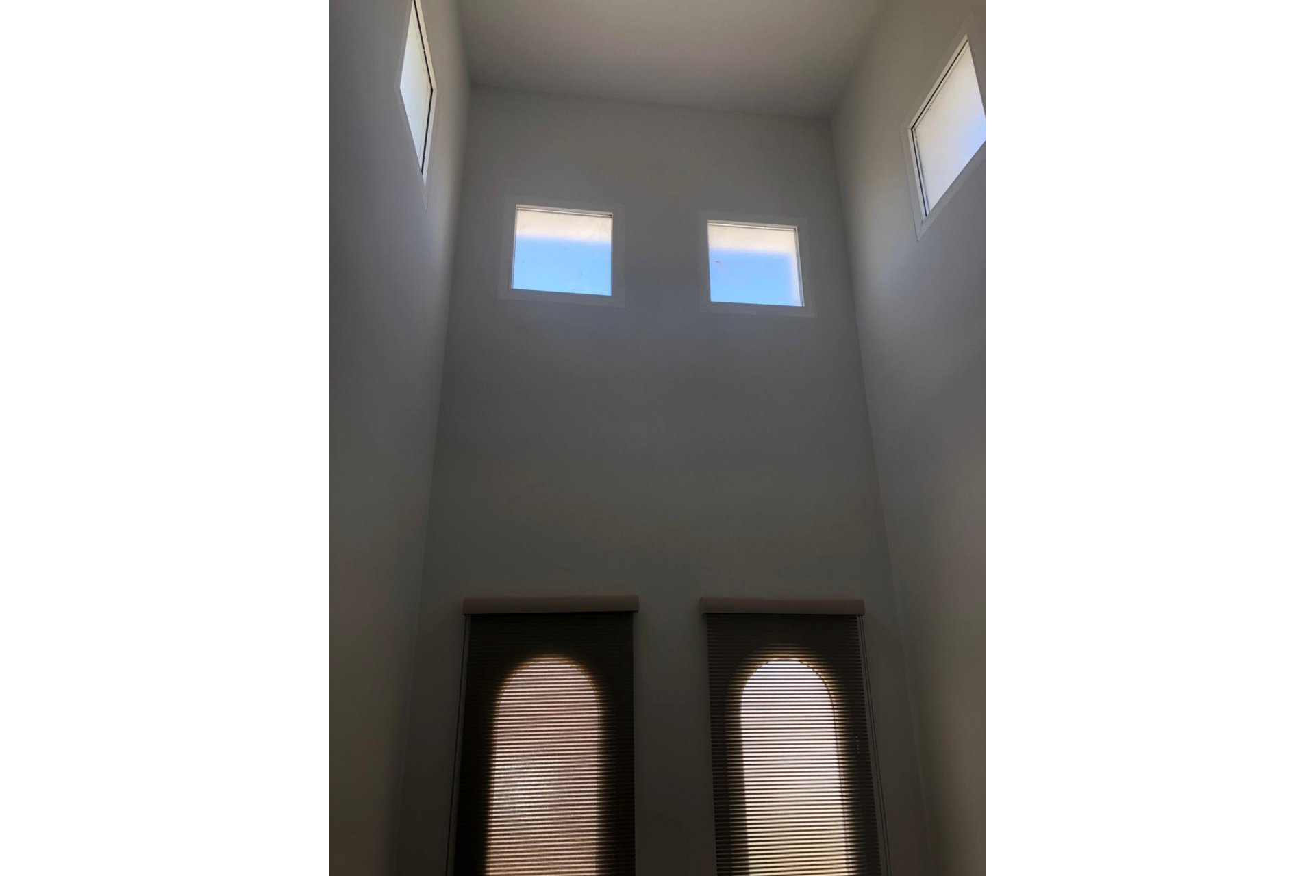 Revente - Villa -
Roldan - Inland