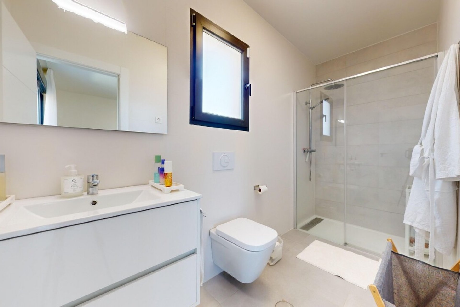 Revente - Villa -
Roldan - Inland