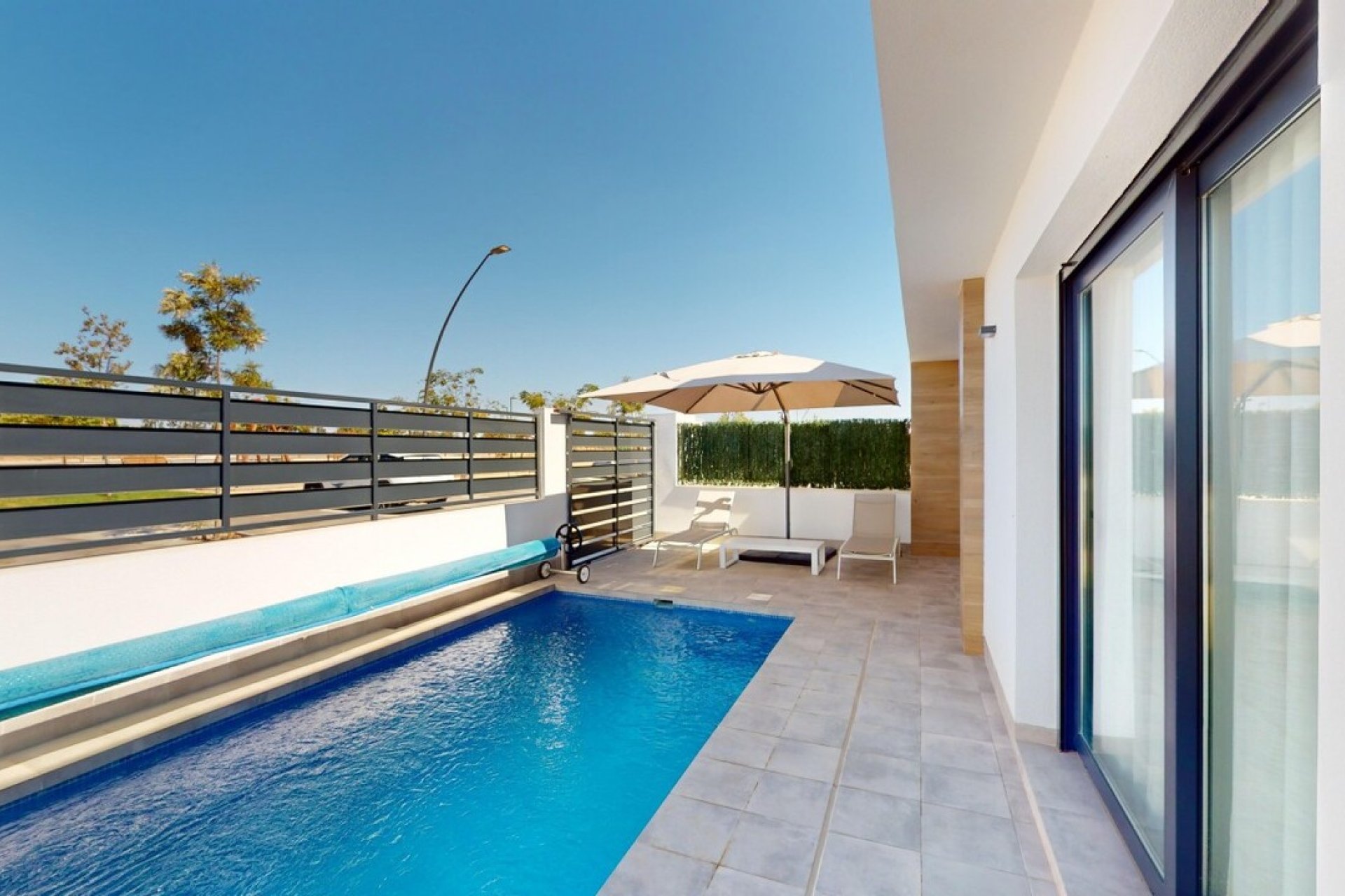 Revente - Villa -
Roldan - Inland