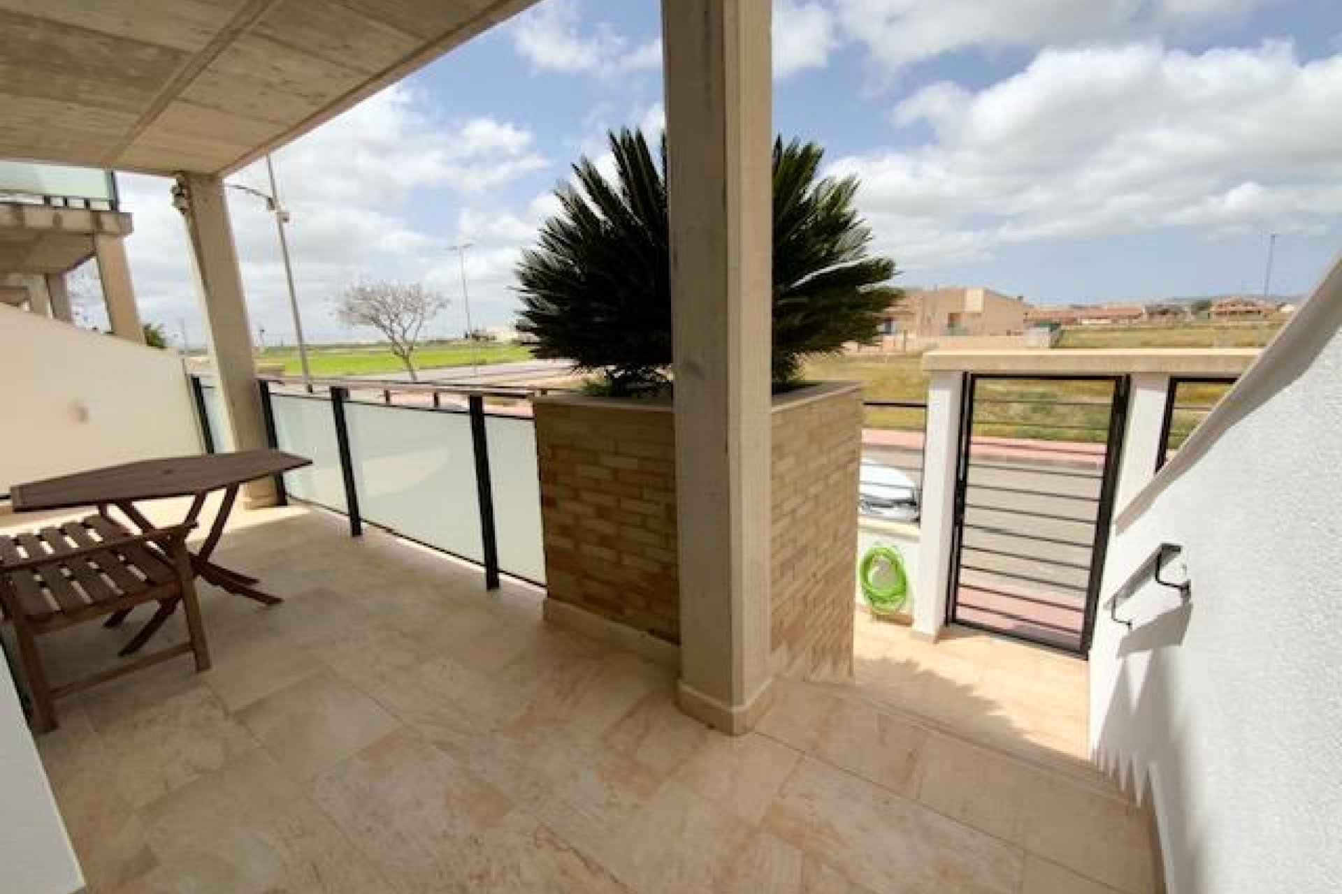 Revente - Villa -
Roldan - Inland