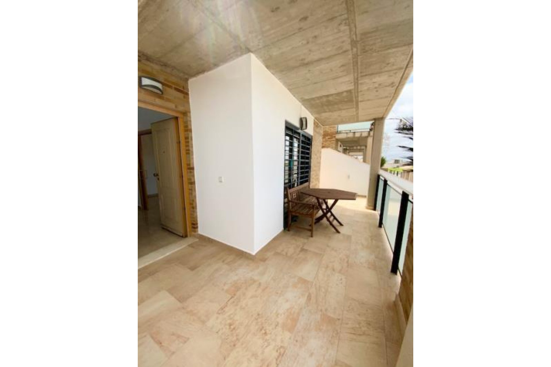 Revente - Villa -
Roldan - Inland