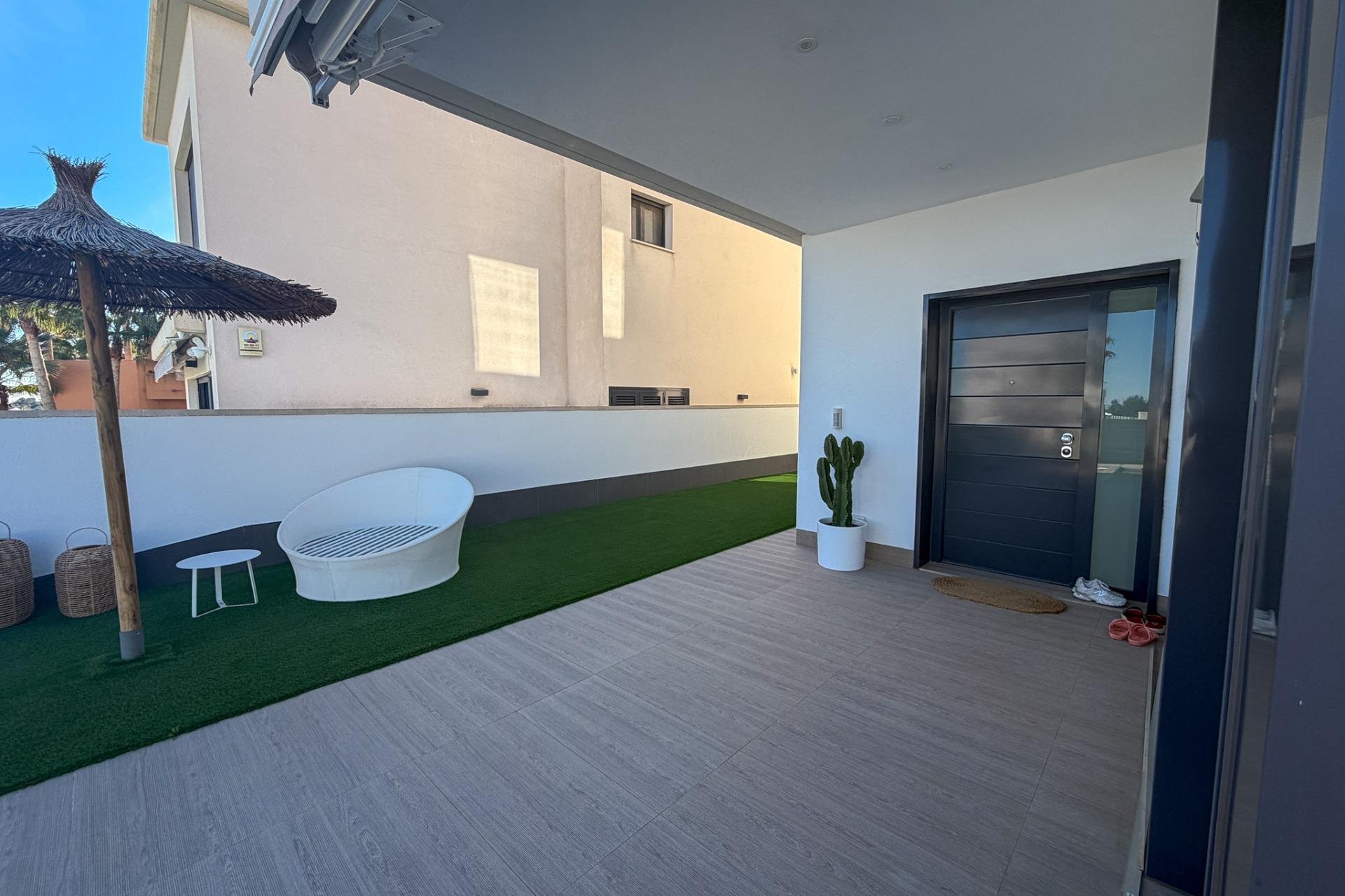 Revente - Villa -
San Miguel de Salinas - Bellavista