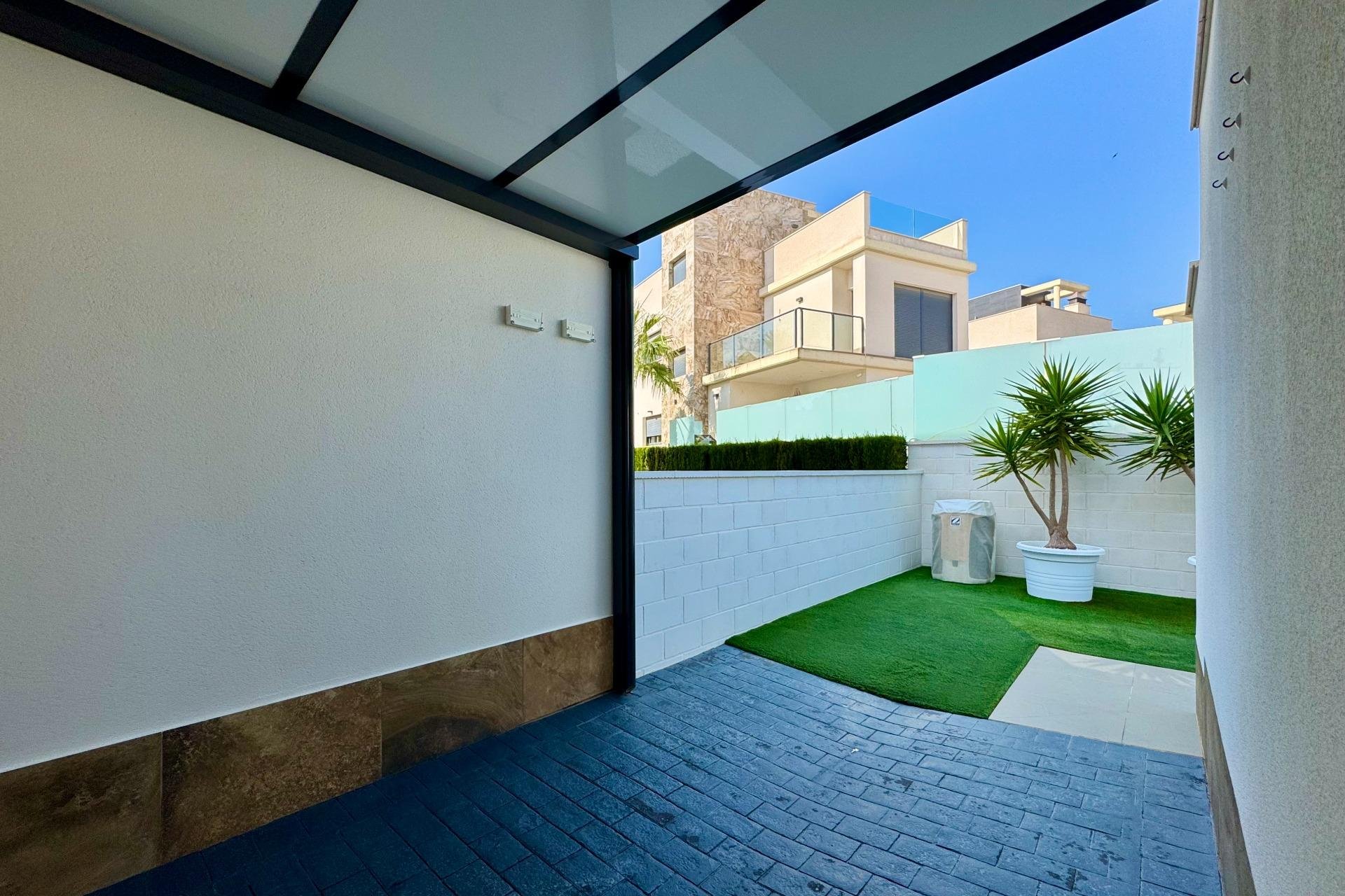 Revente - Villa -
San Miguel de Salinas - Bellavista