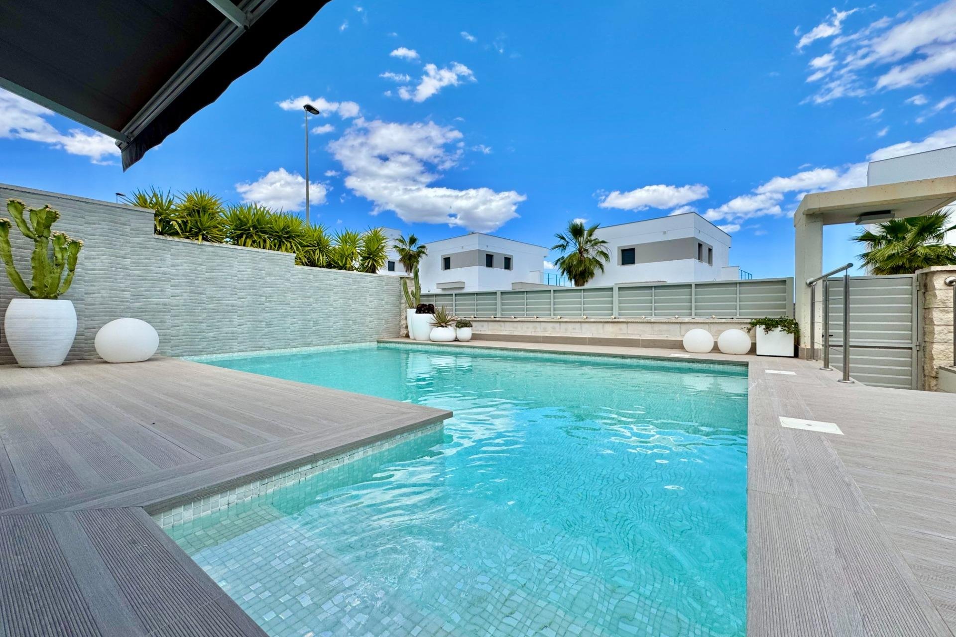 Revente - Villa -
San Miguel de Salinas - Bellavista