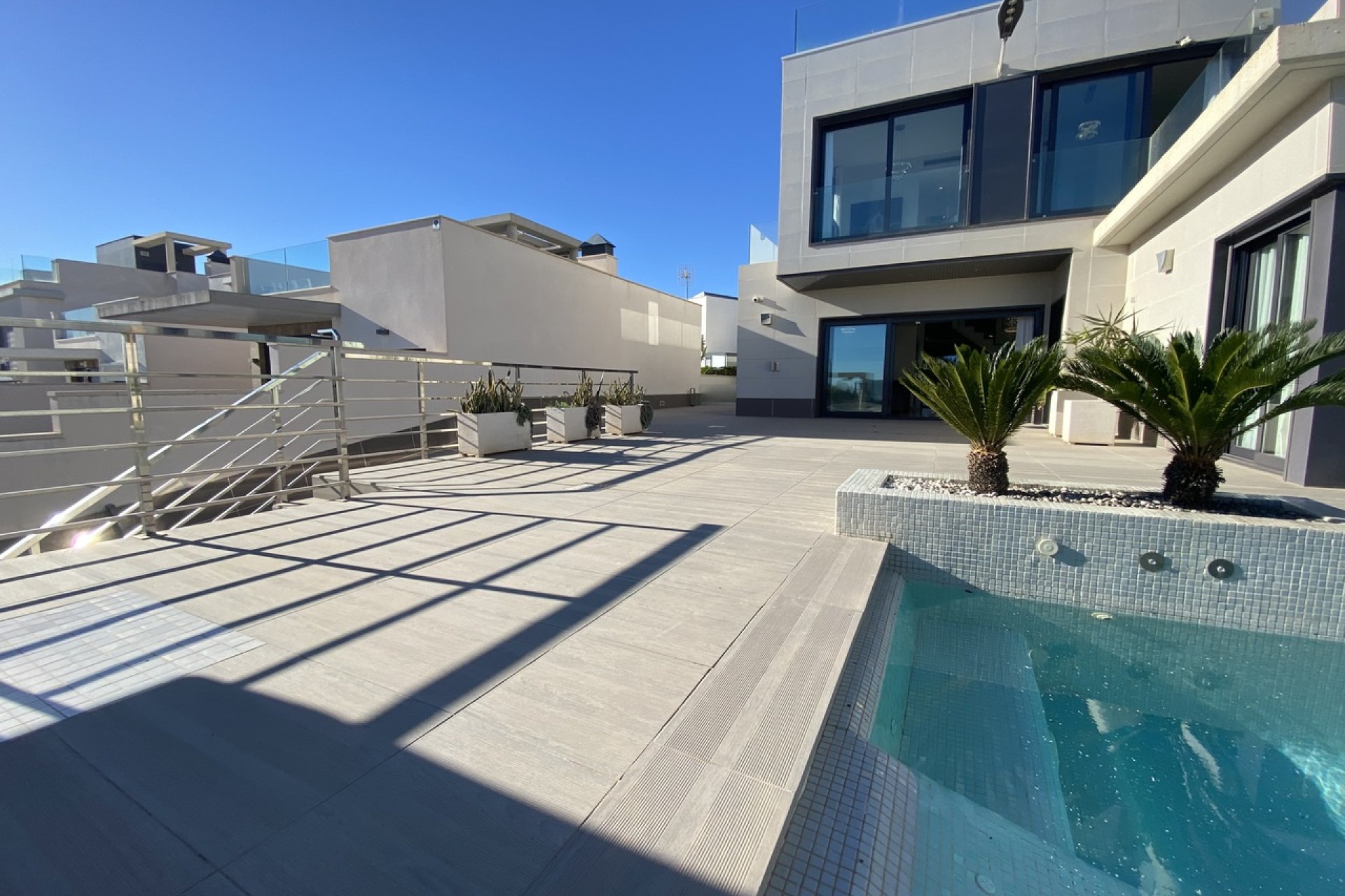 Revente - Villa -
San Miguel de Salinas - Inland
