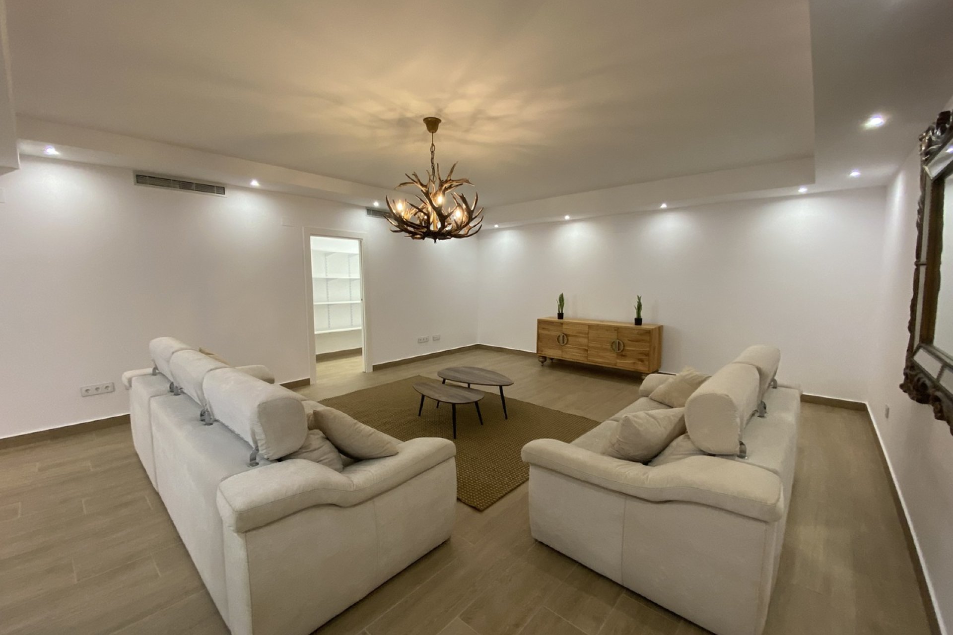 Revente - Villa -
San Miguel de Salinas - Inland