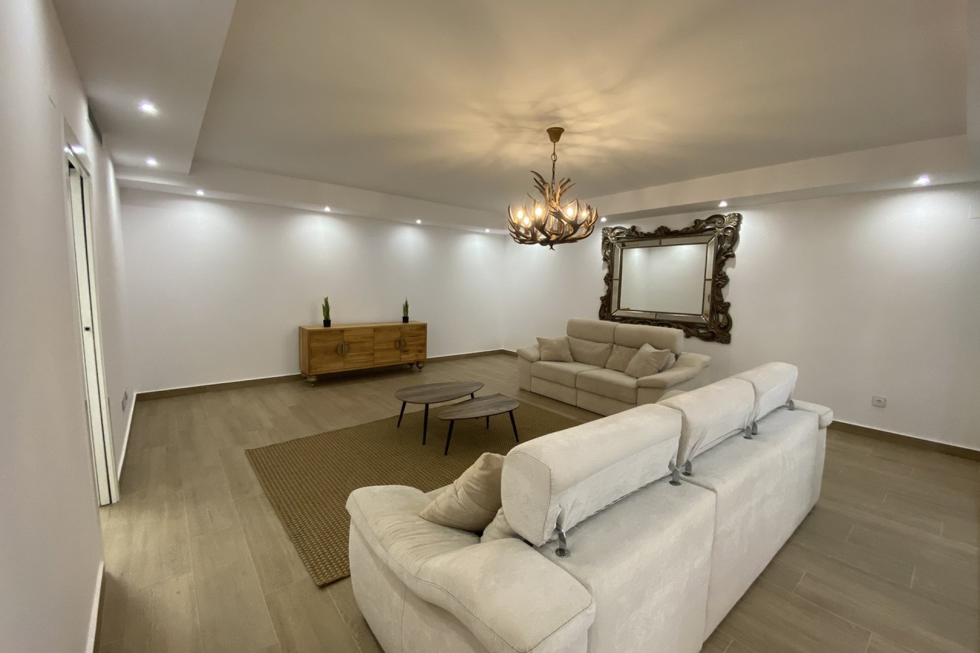 Revente - Villa -
San Miguel de Salinas - Inland