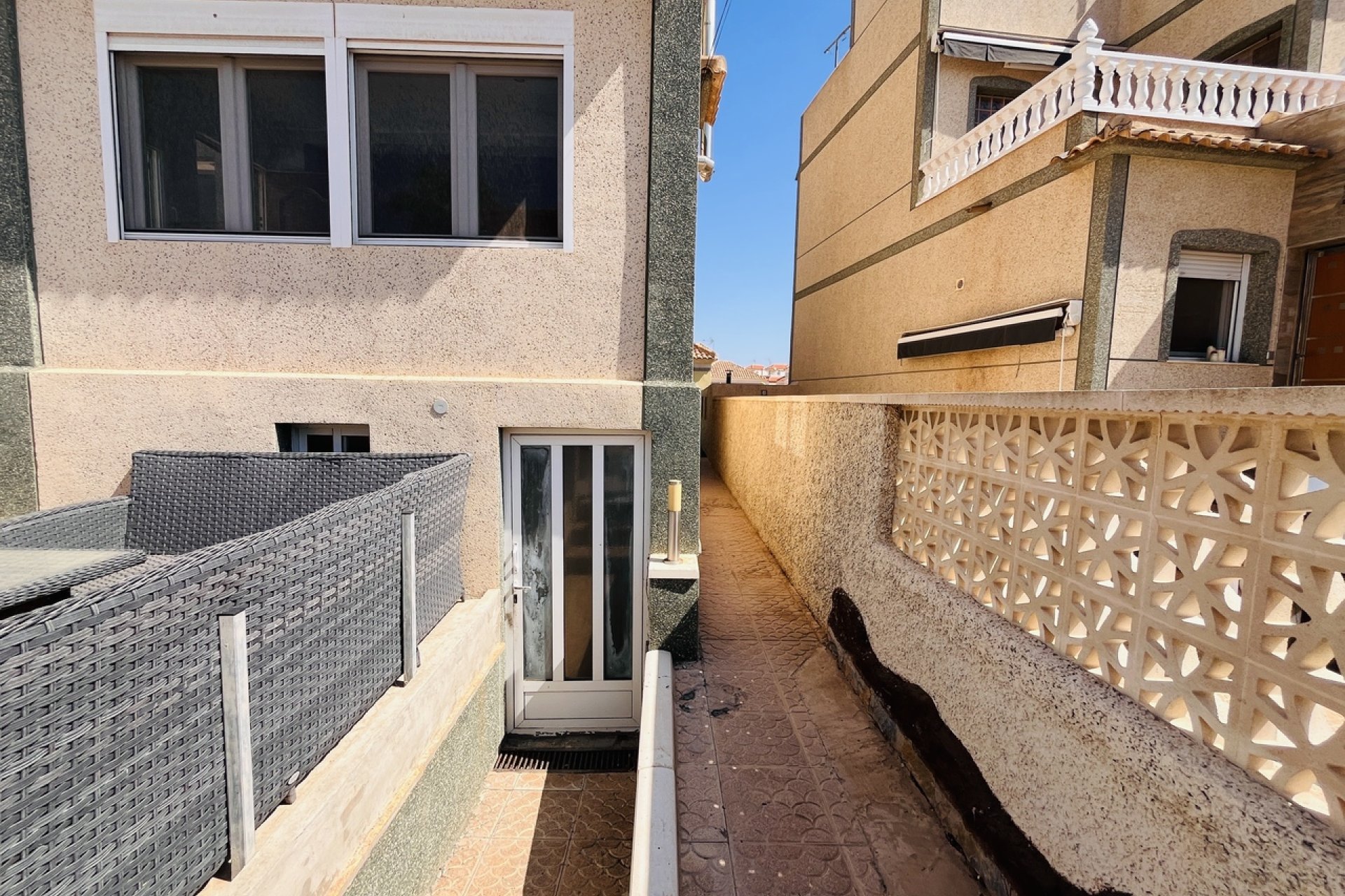 Revente - Villa -
San Miguel de Salinas - Inland