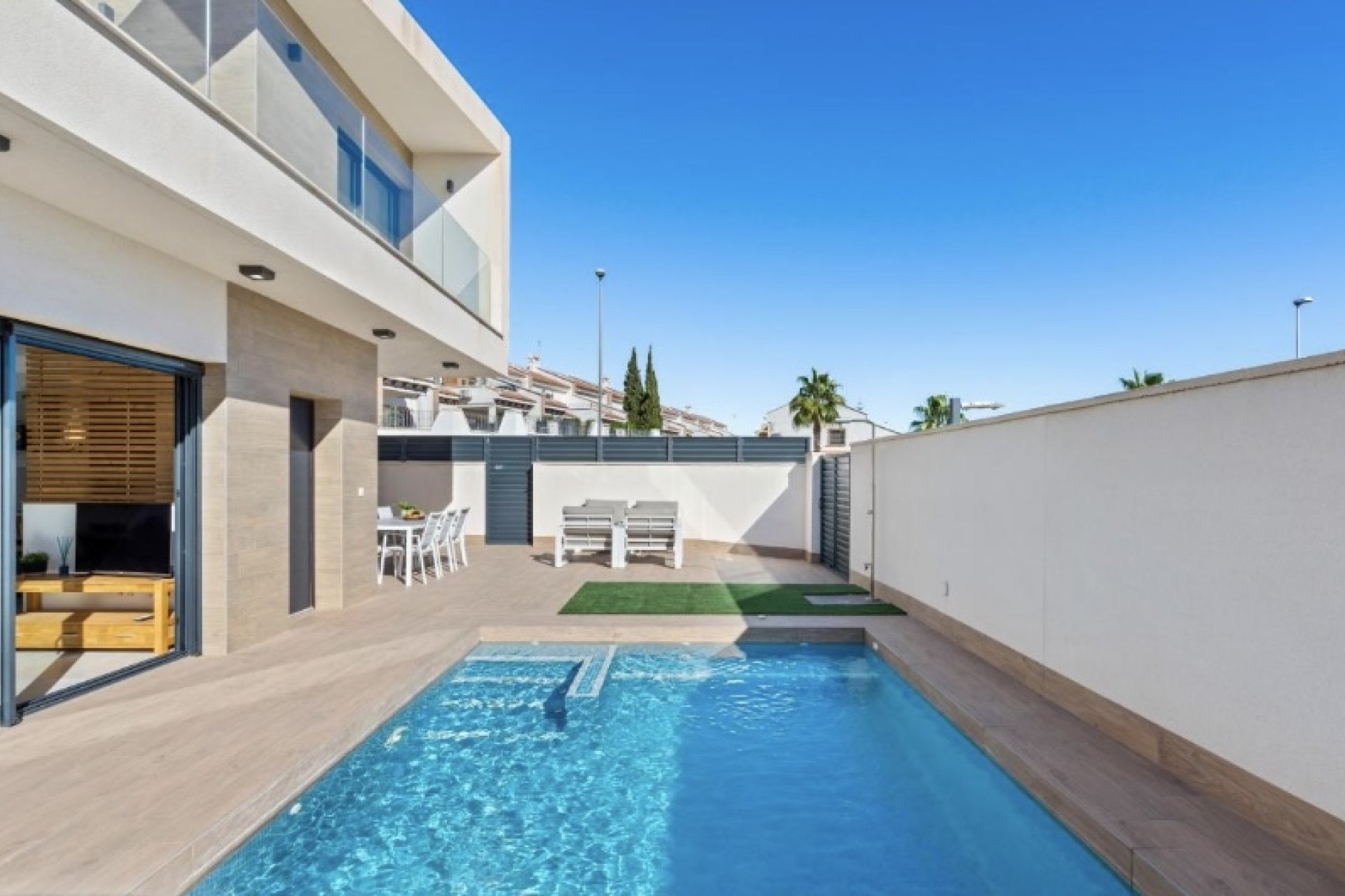 Revente - Villa -
San Miguel de Salinas - Inland