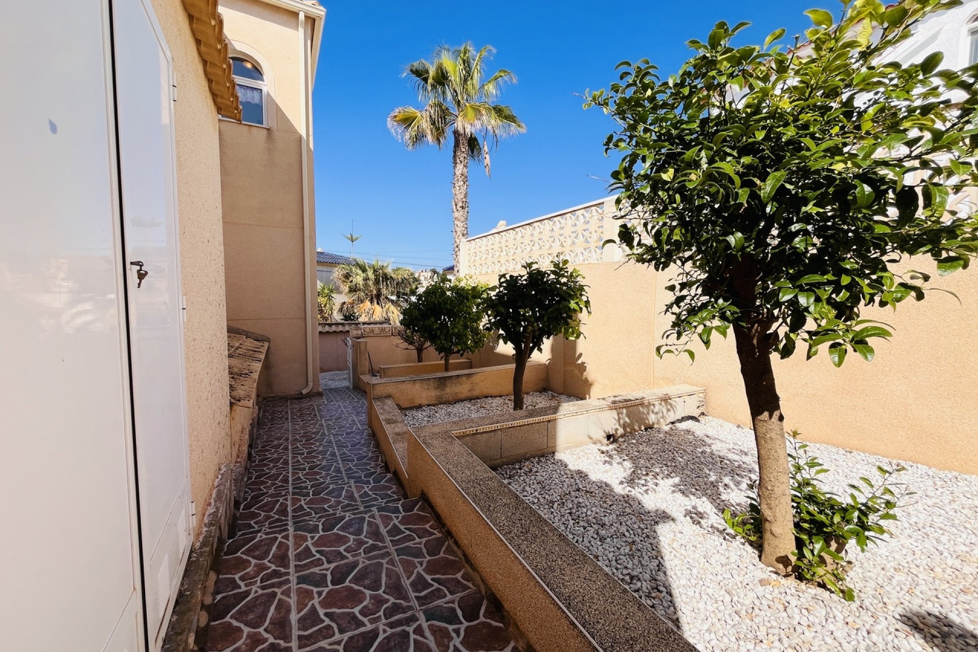 Revente - Villa -
San Miguel de Salinas - Inland
