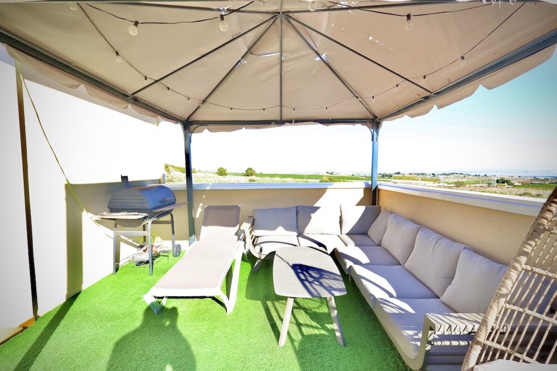 Revente - Villa -
San Miguel de Salinas - Inland