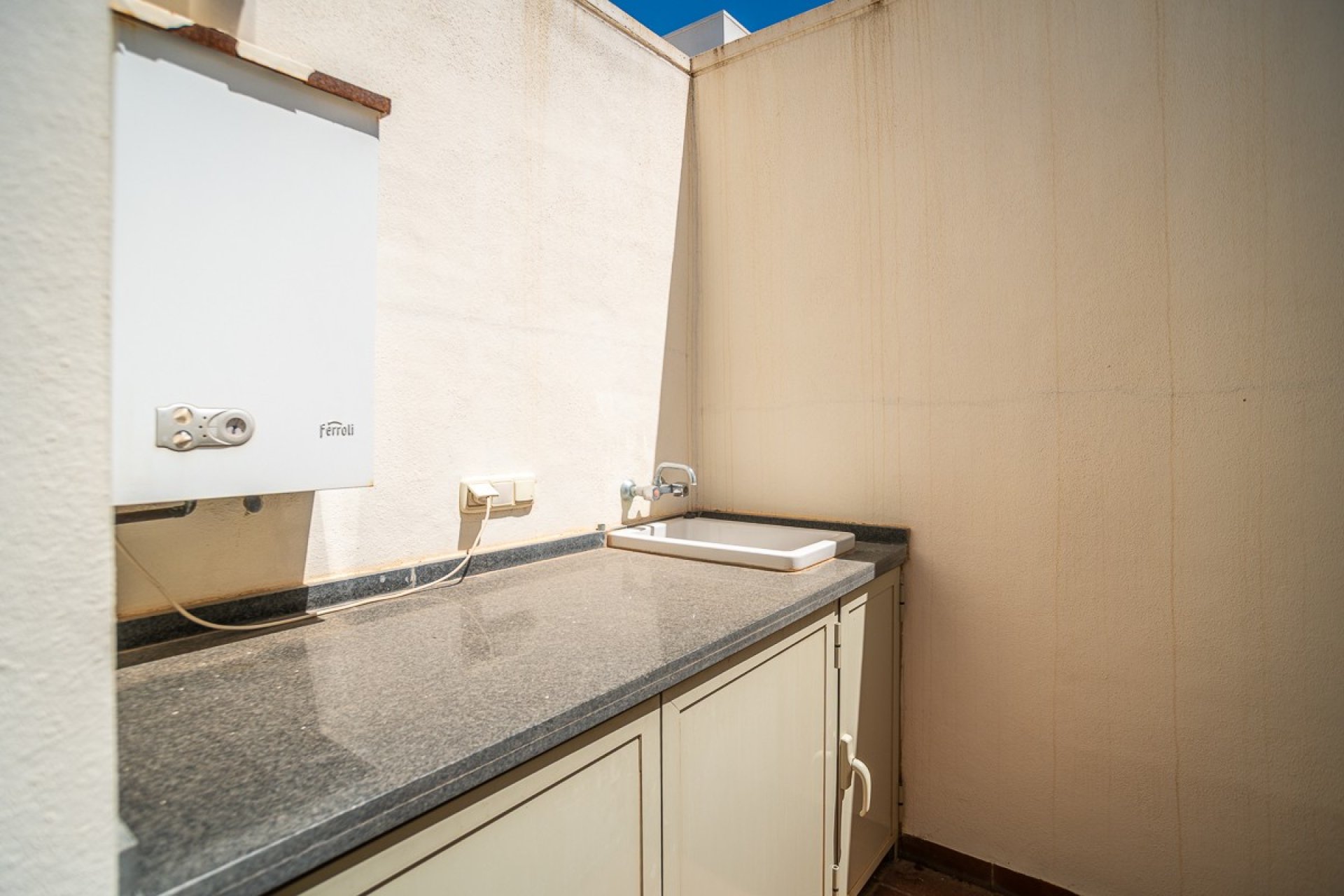 Revente - Villa -
San Miguel de Salinas - Inland