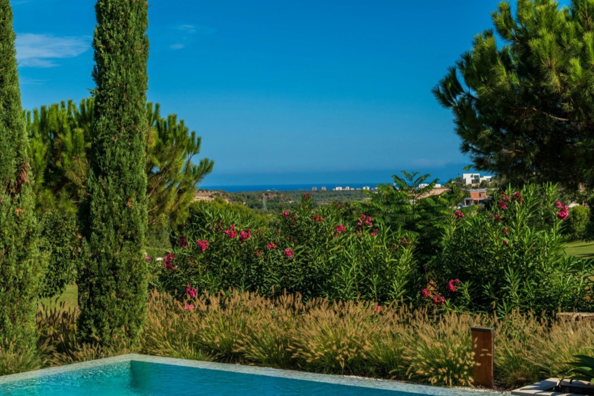 Revente - Villa -
San Miguel de Salinas - Inland