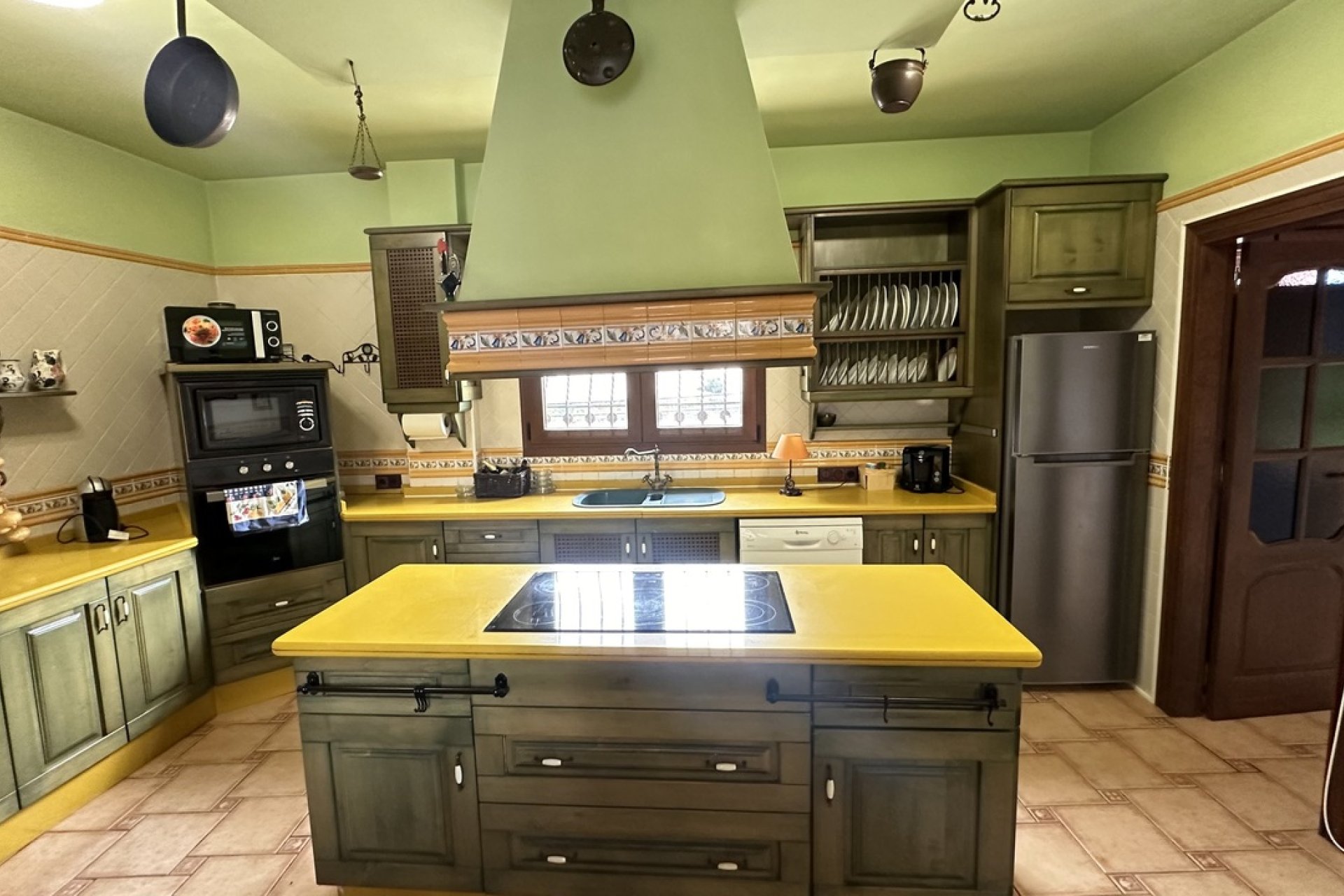 Revente - Villa -
San Miguel de Salinas - Inland