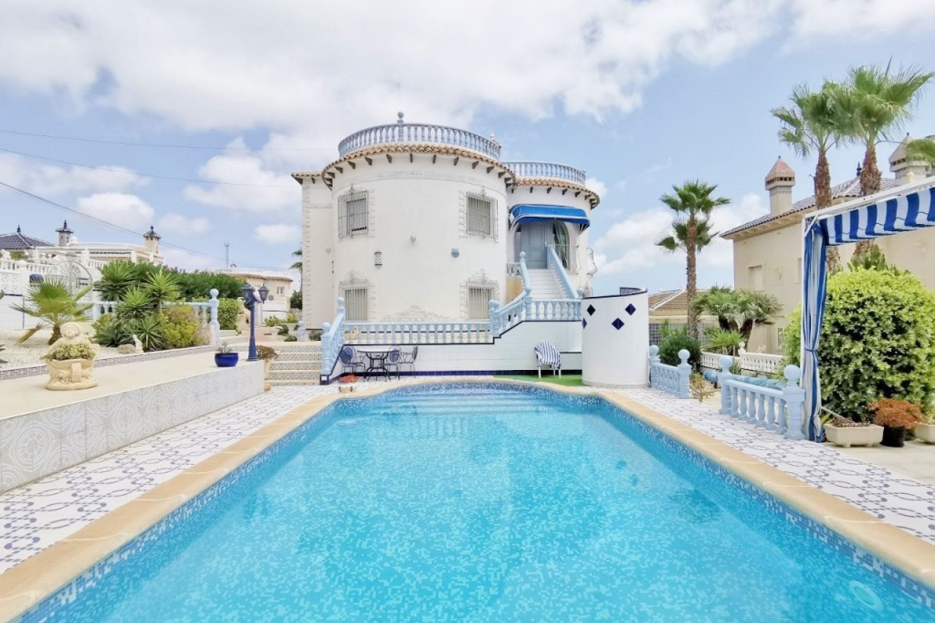 Revente - Villa -
San Miguel de Salinas - Inland