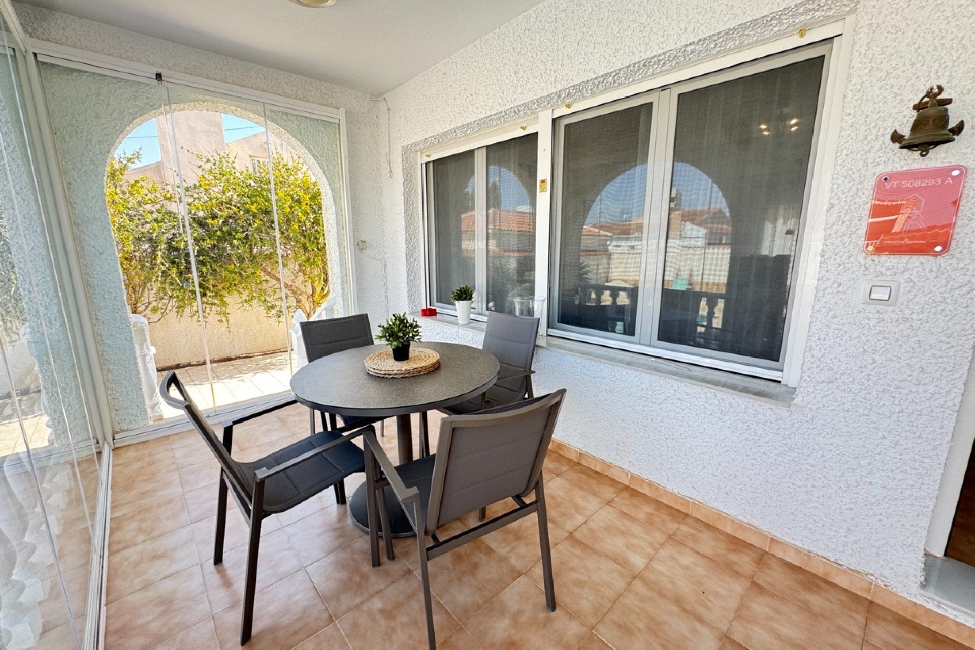 Revente - Villa -
San Miguel de Salinas - Inland
