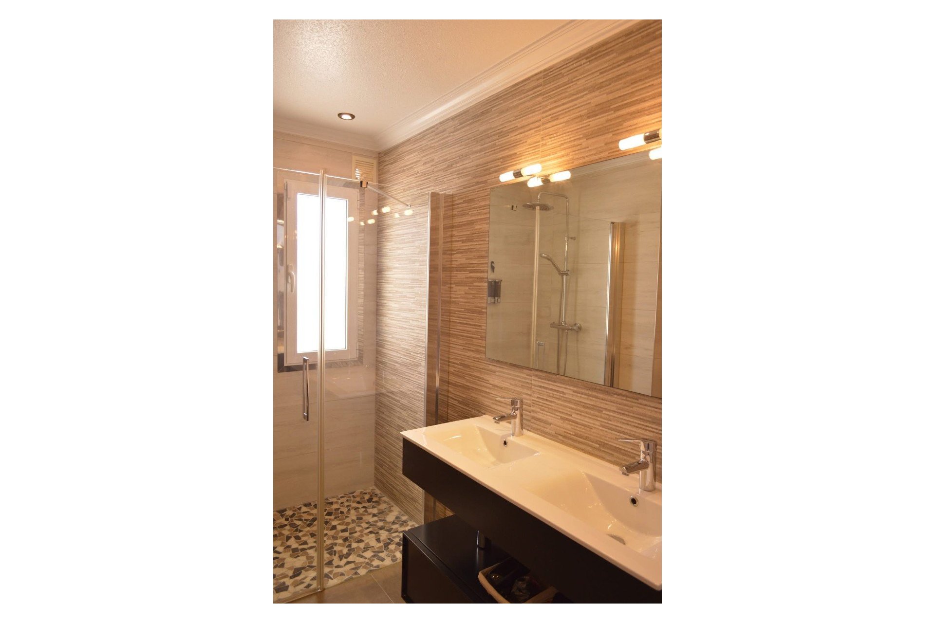 Revente - Villa -
San Miguel de Salinas - Inland