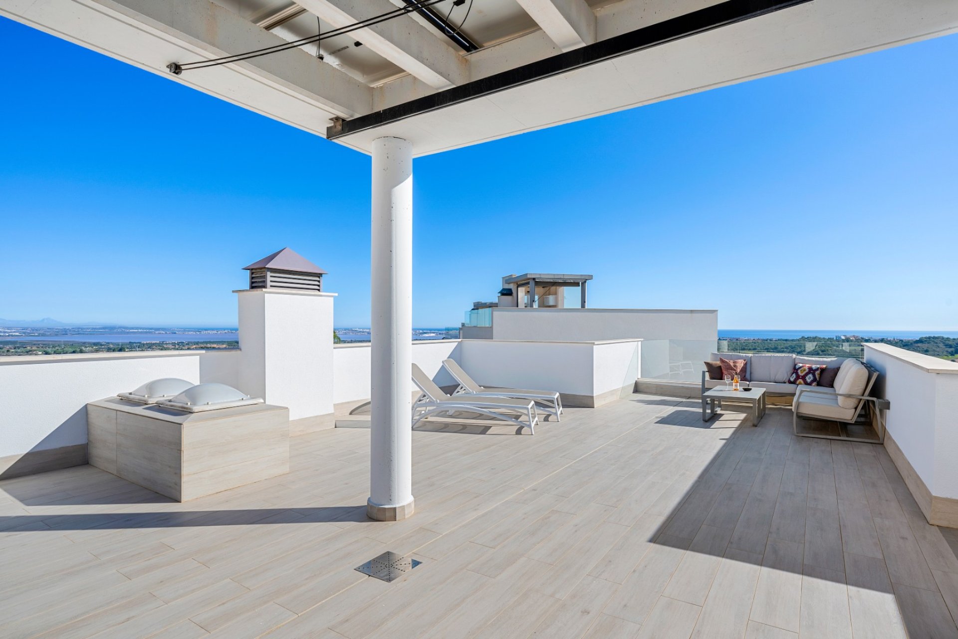 Revente - Villa -
San Miguel de Salinas - Inland