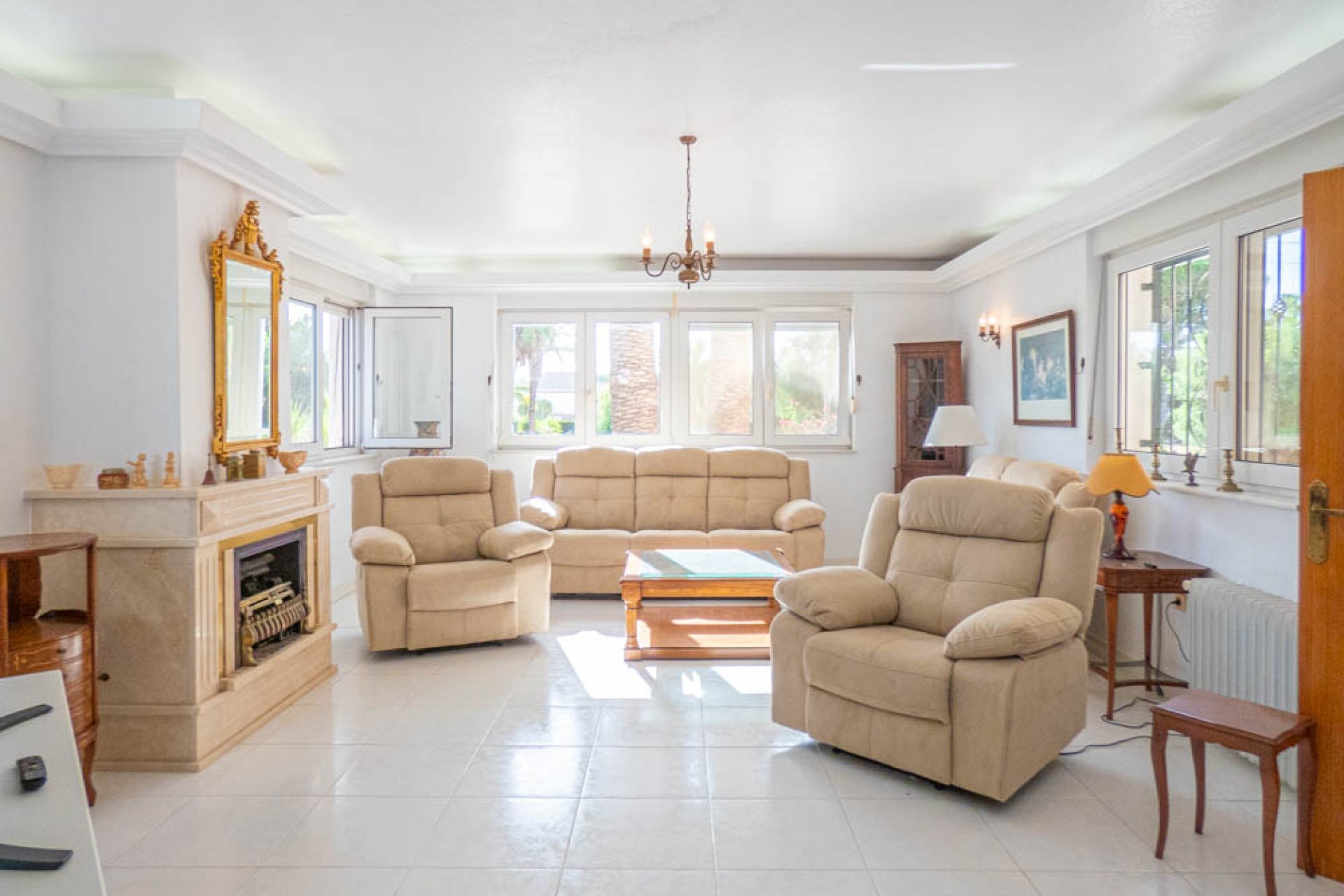 Revente - Villa -
San Miguel de Salinas - Inland