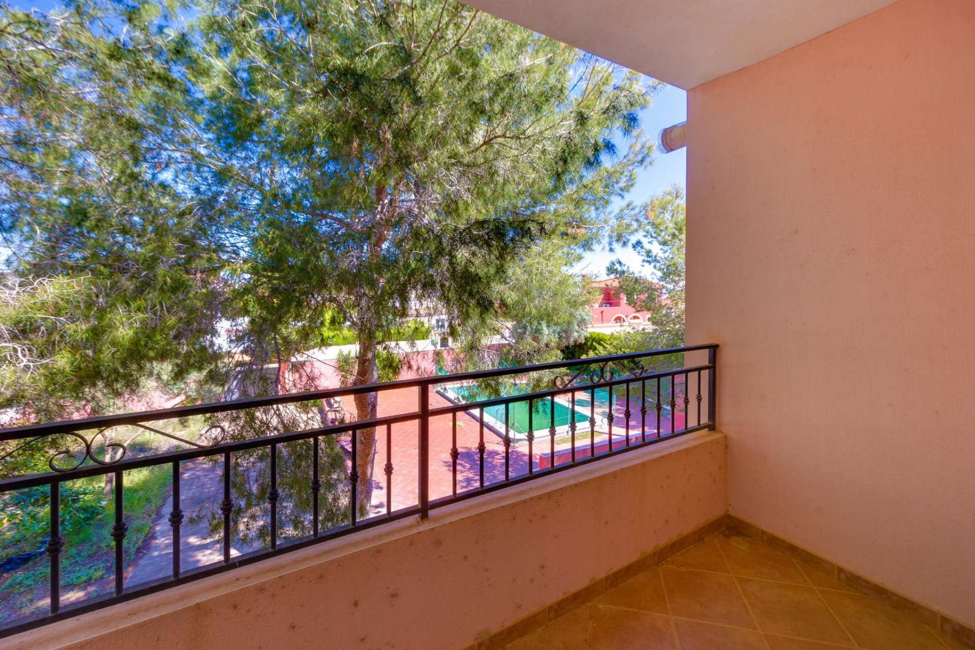 Revente - Villa -
San Miguel de Salinas - Inland