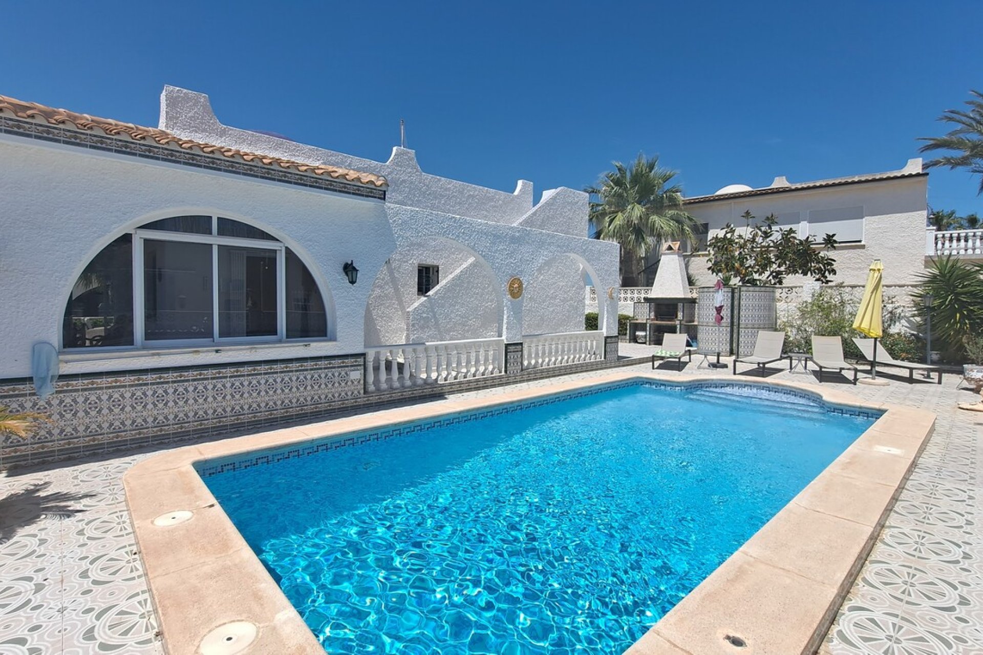 Revente - Villa -
San Miguel de Salinas - Inland