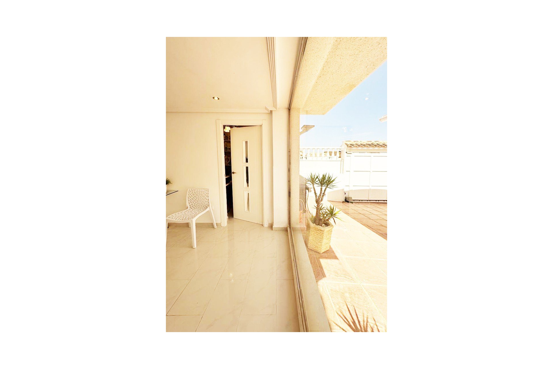 Revente - Villa -
San Miguel de Salinas - Inland