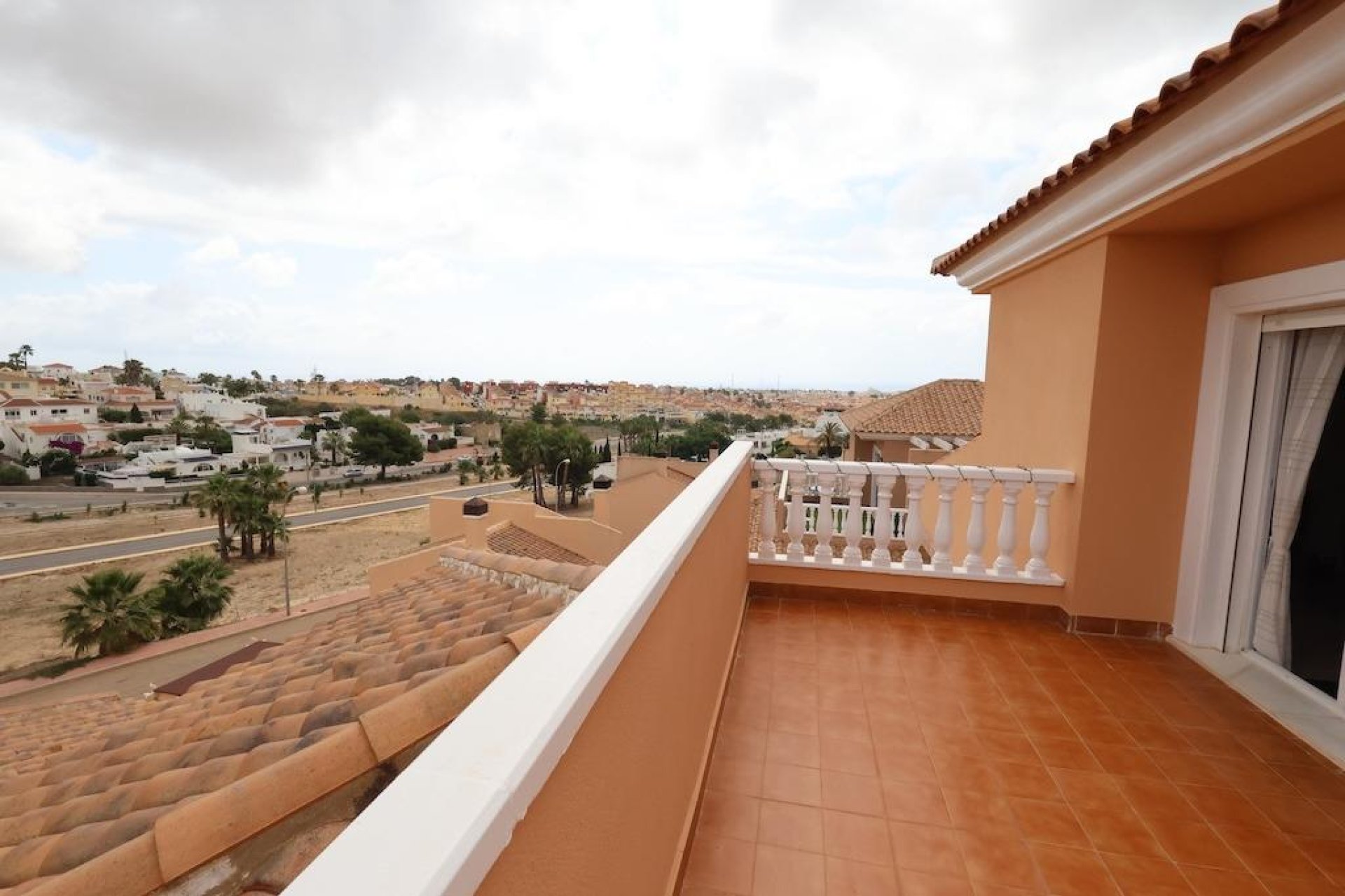 Revente - Villa -
San Miguel de Salinas - Inland