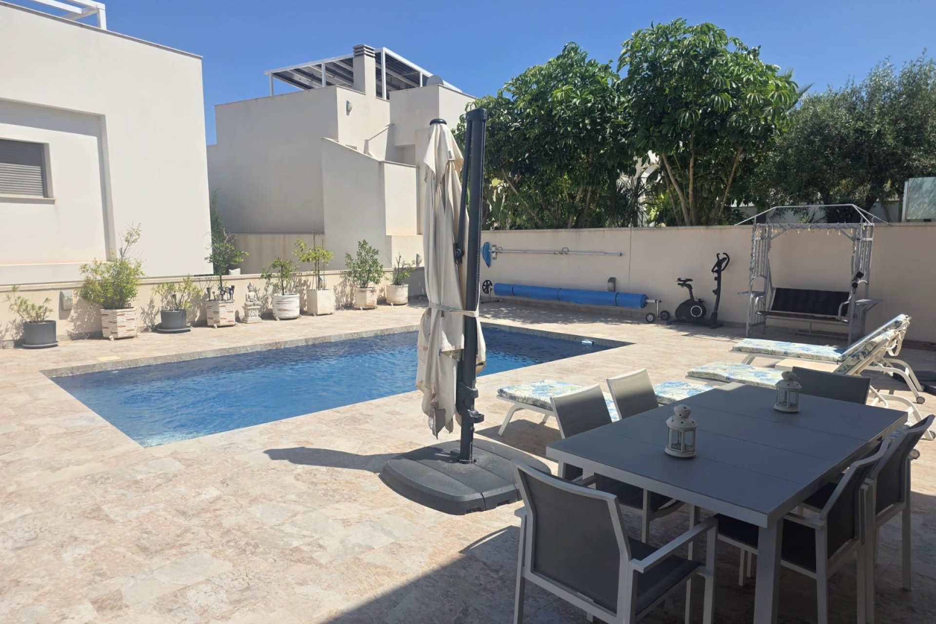Revente - Villa -
San Miguel de Salinas - Inland