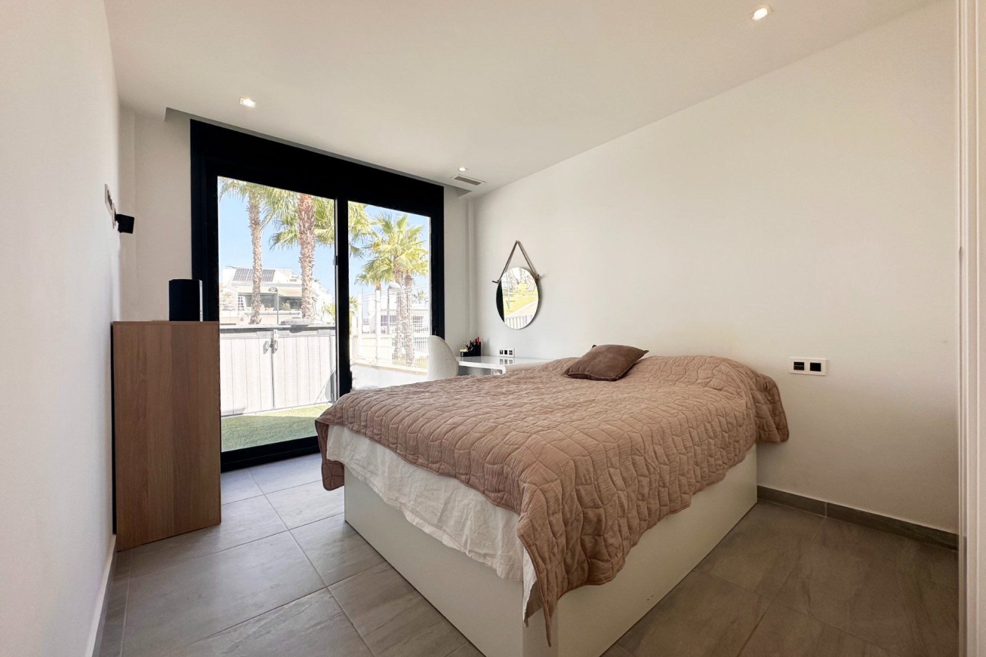 Revente - Villa -
San Miguel de Salinas - Inland
