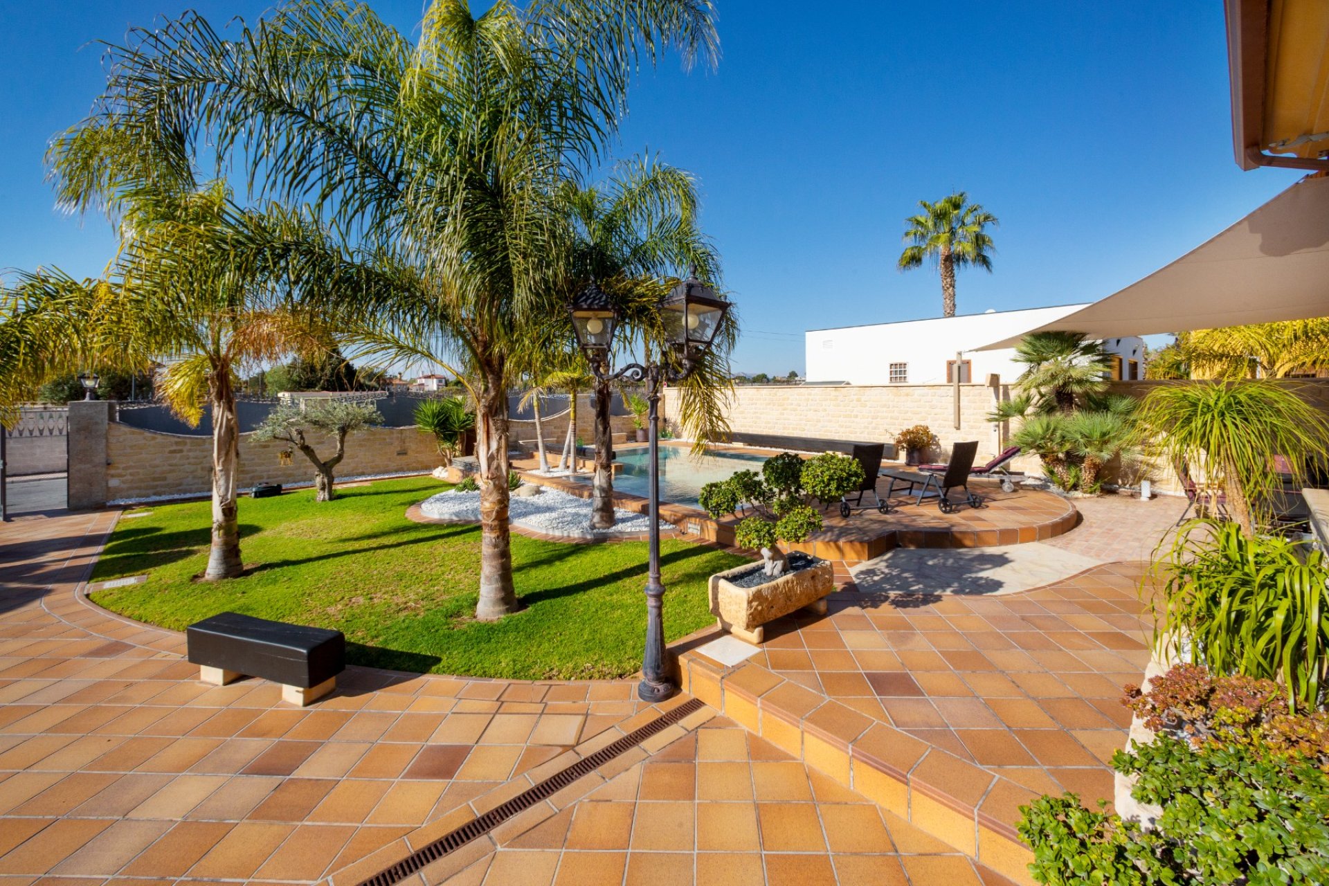 Revente - Villa -
San Vicente del Raspeig - Inland