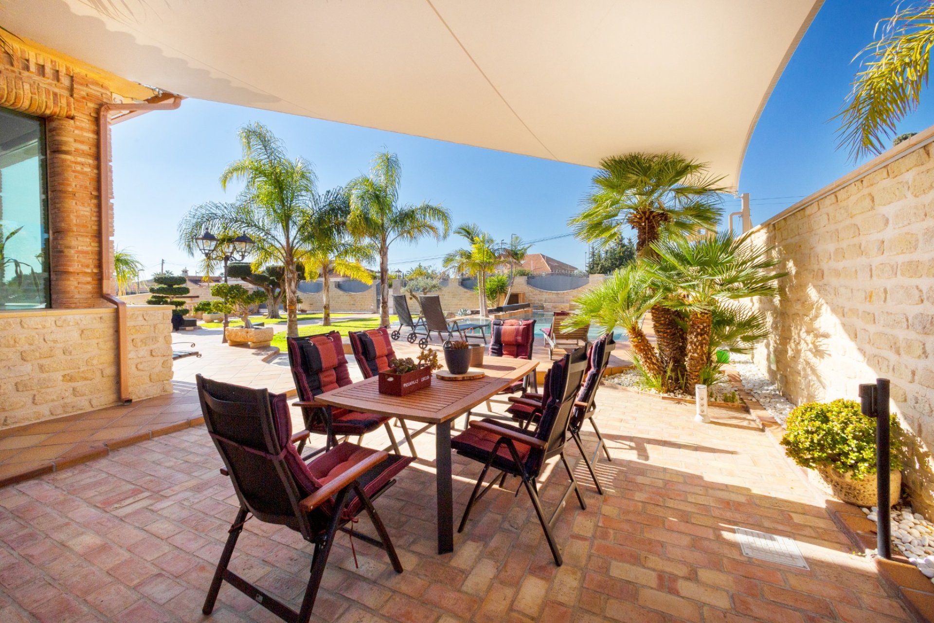 Revente - Villa -
San Vicente del Raspeig - Inland