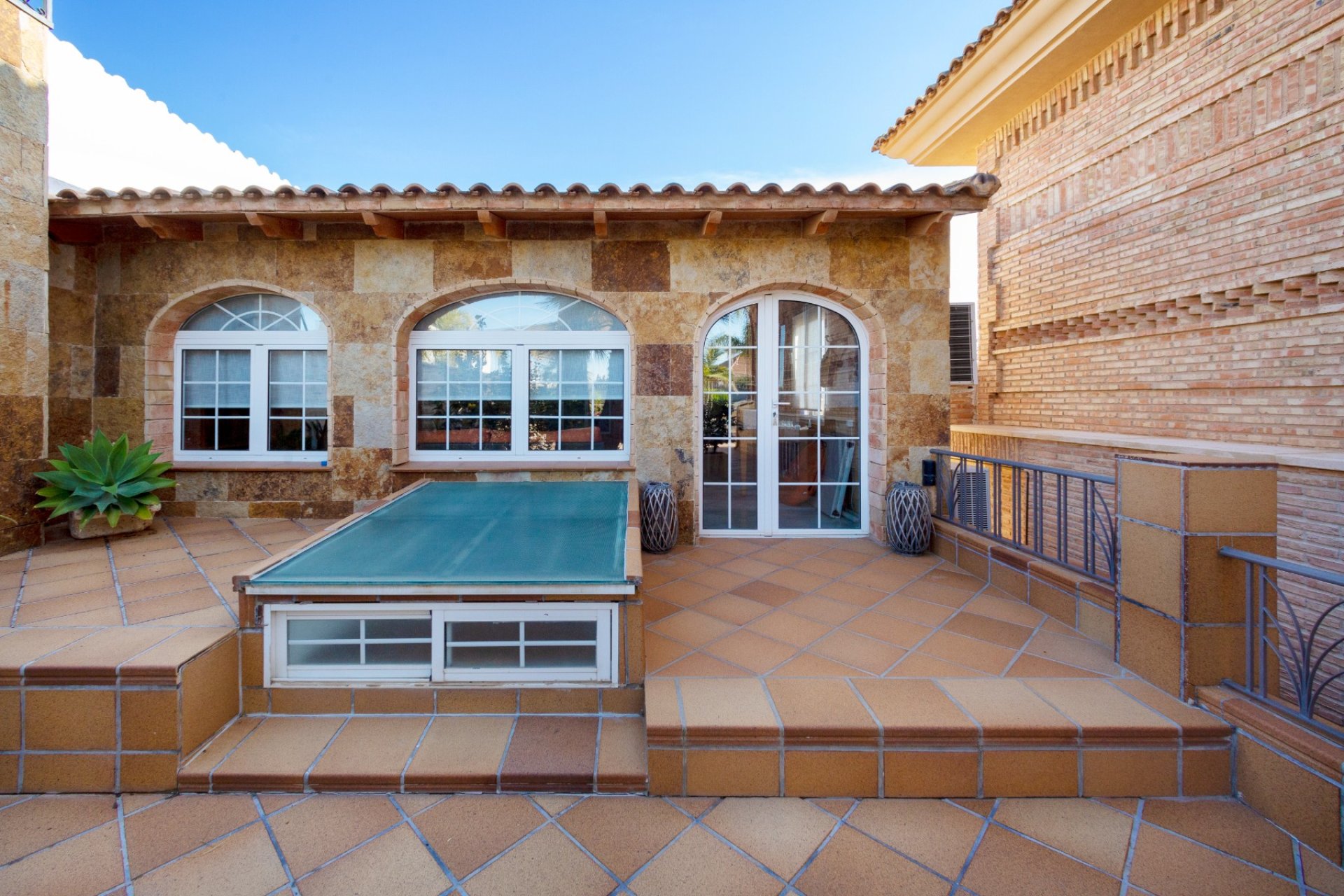 Revente - Villa -
San Vicente del Raspeig - Inland