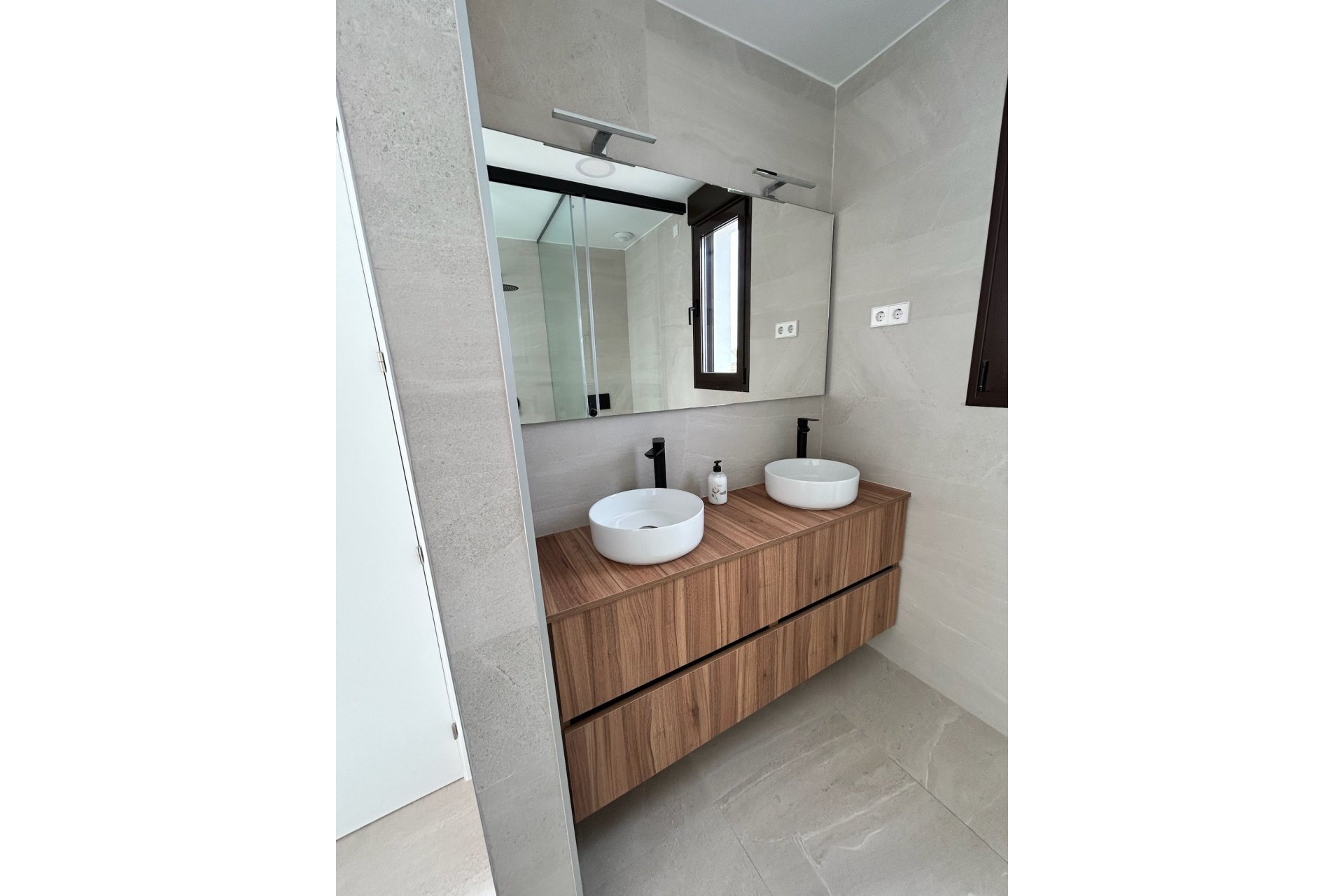 Revente - Villa -
Santa Rosalia Resort - Inland