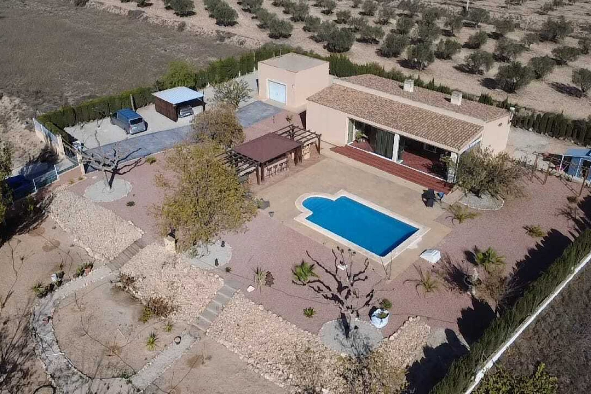 Revente - Villa -
Sax - Inland